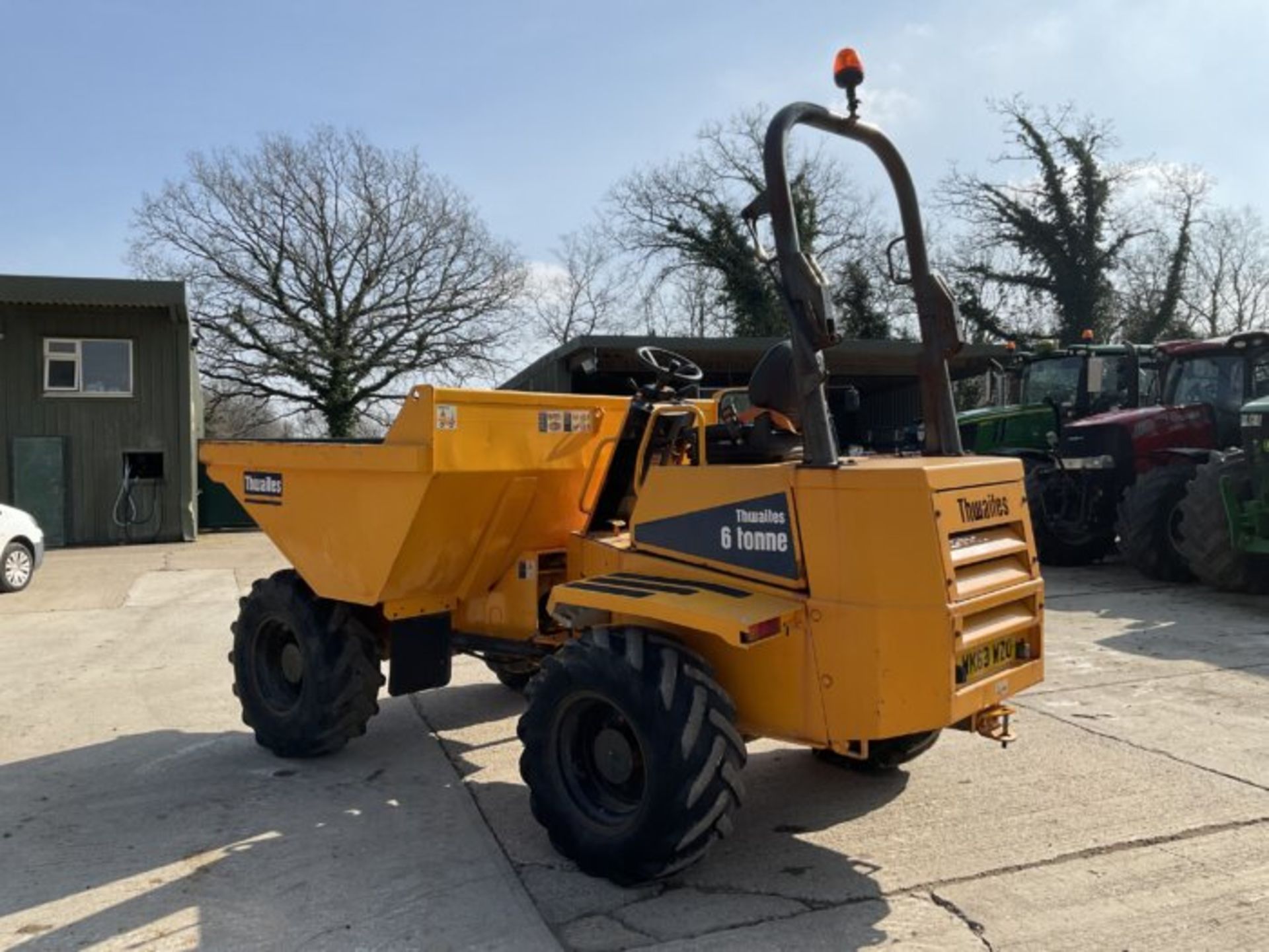 THWAITES MACH 865. 6 TON DUMPER. 2377 HOURS YEAR 2014 - Image 3 of 9