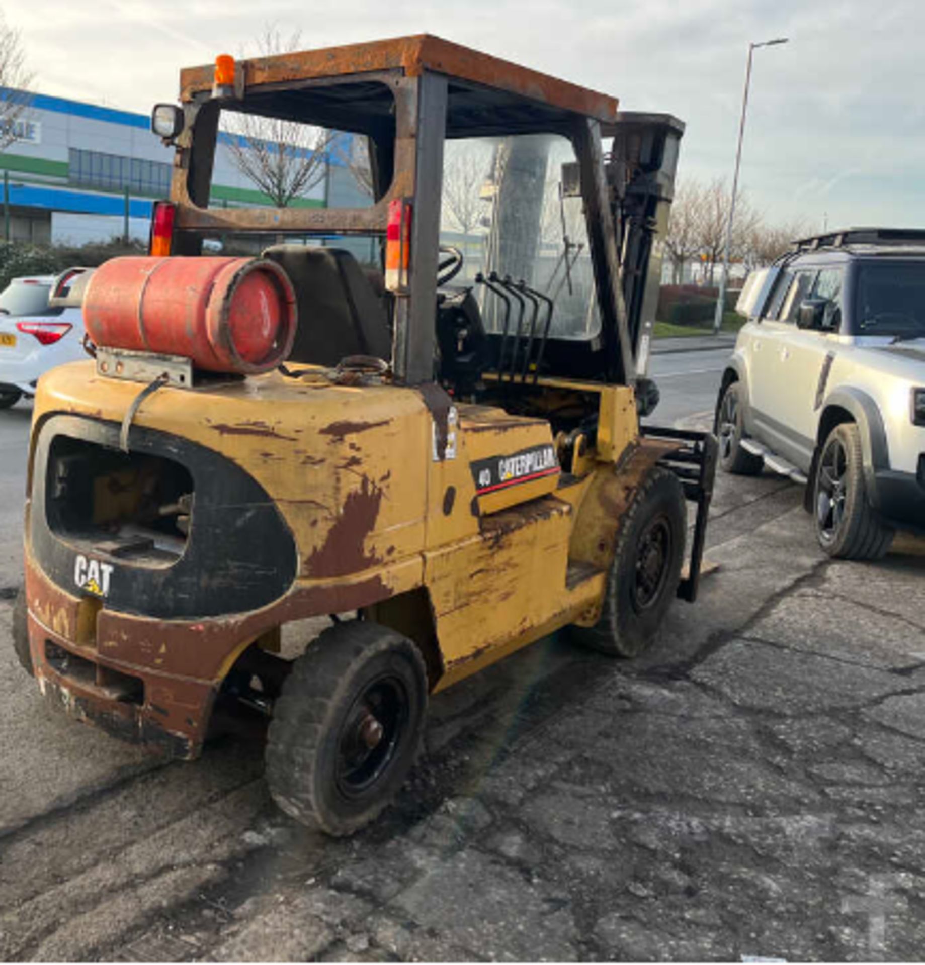 2003 LPG FORKLIFTS CAT LIFT TRUCKS GP40K - Image 4 of 5