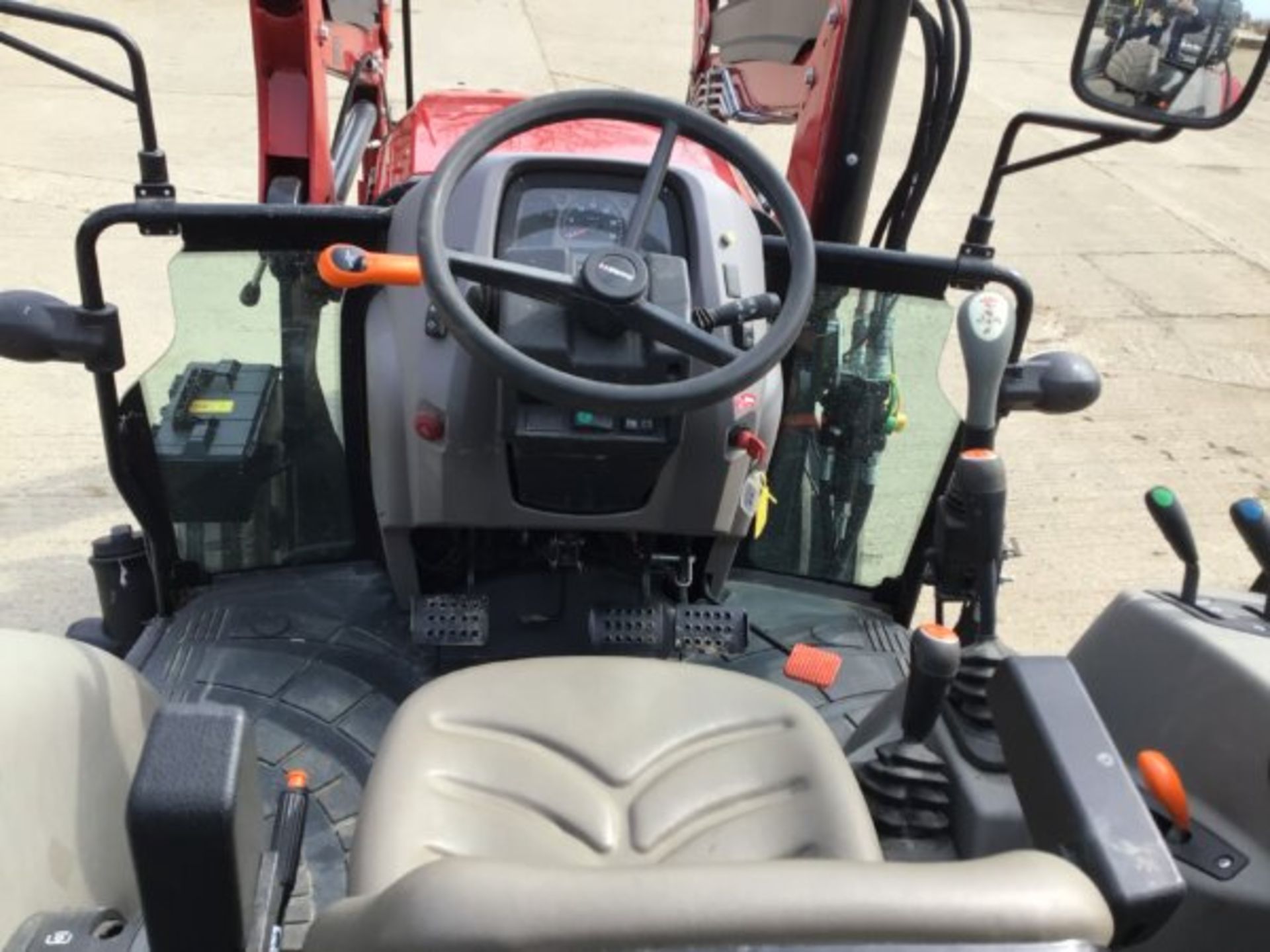 YEAR 2019 – 19 REG CASE IH 55A FARMALL WITH CASE IH LRA3518 LOADER. 2 SPOOLS. 2 WD. - Image 7 of 7