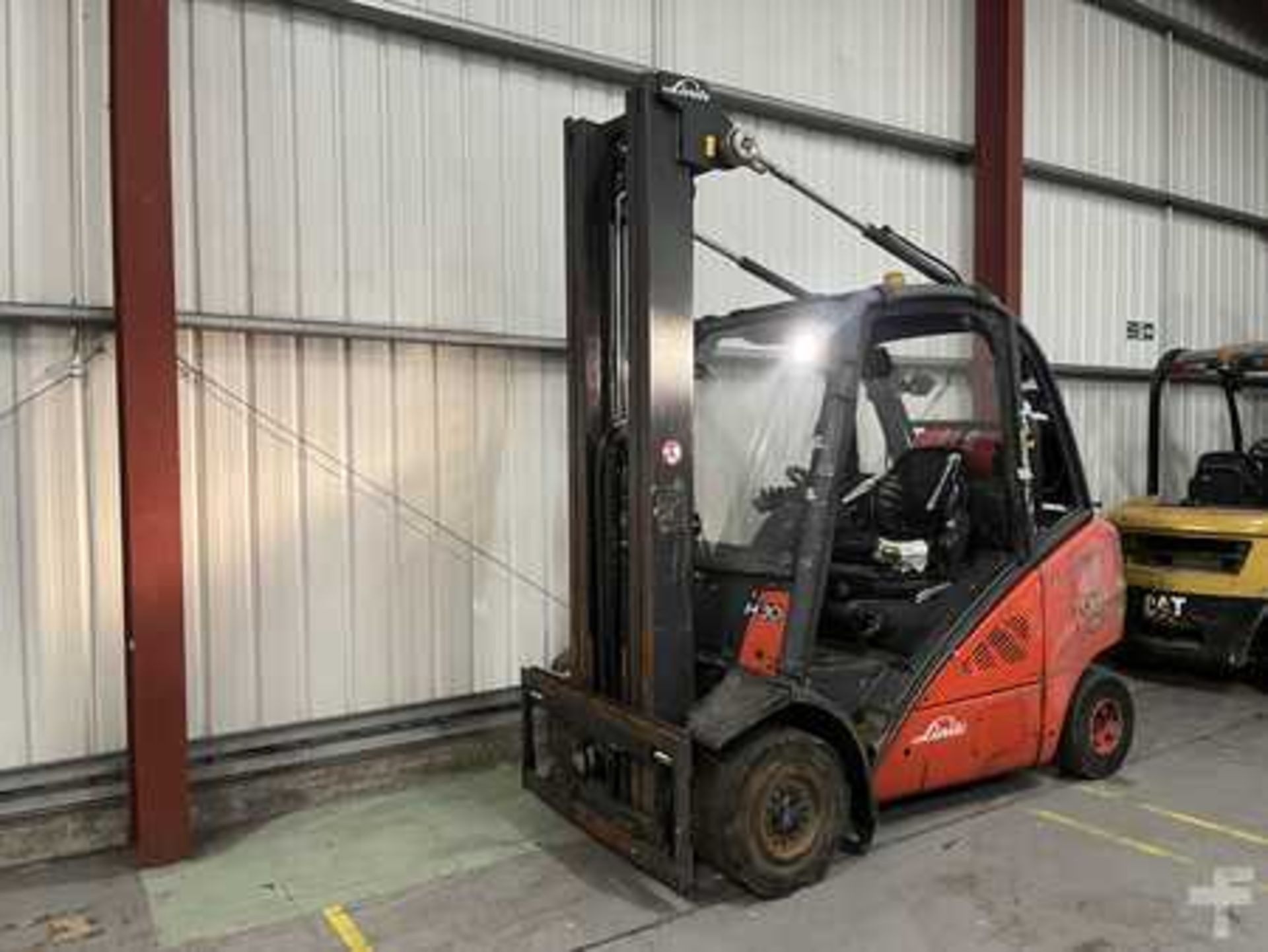 LPG FORKLIFTS LINDE H30T - Image 2 of 6