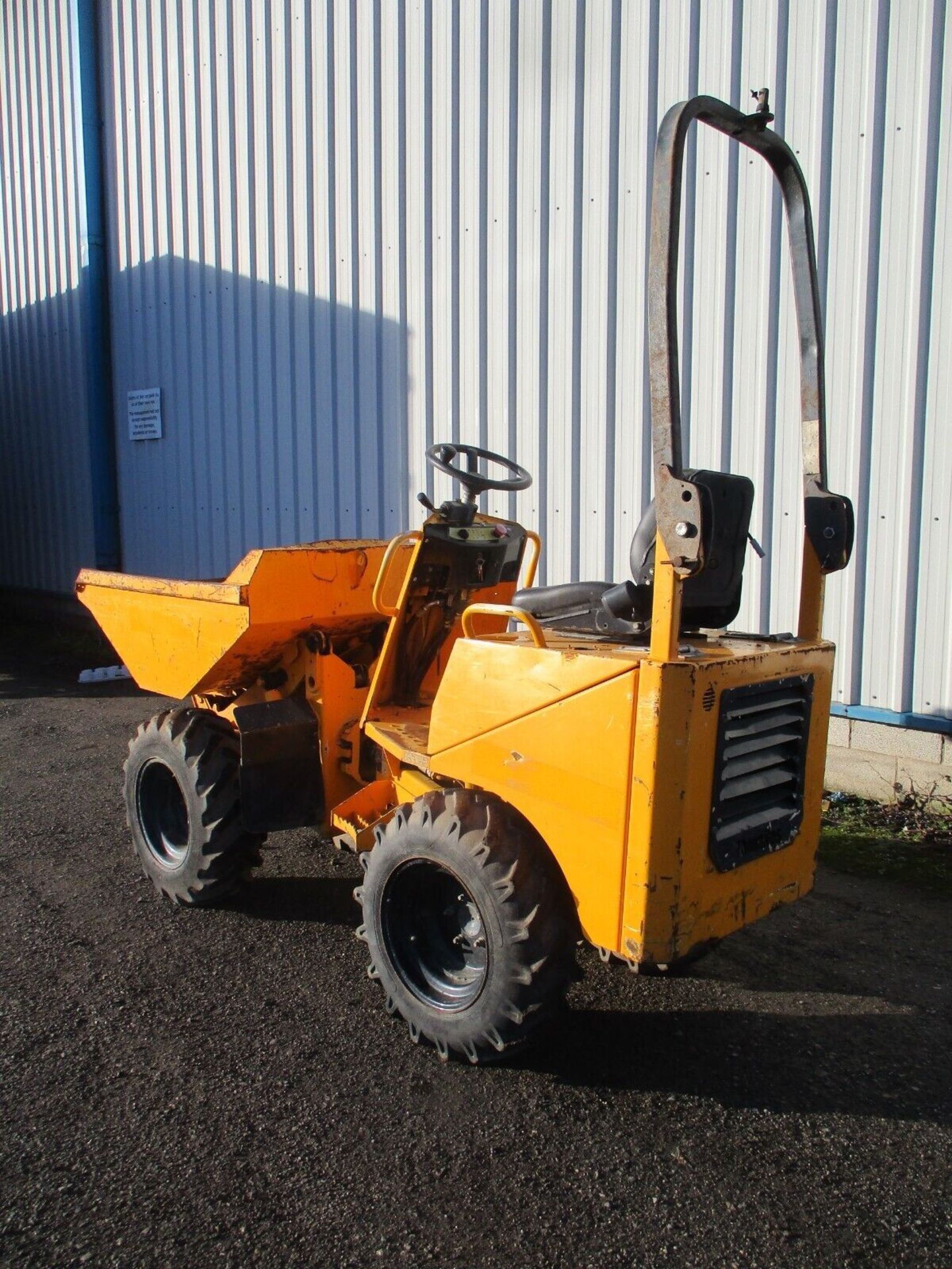 THWAITES 1TON DUMPER - Image 2 of 10