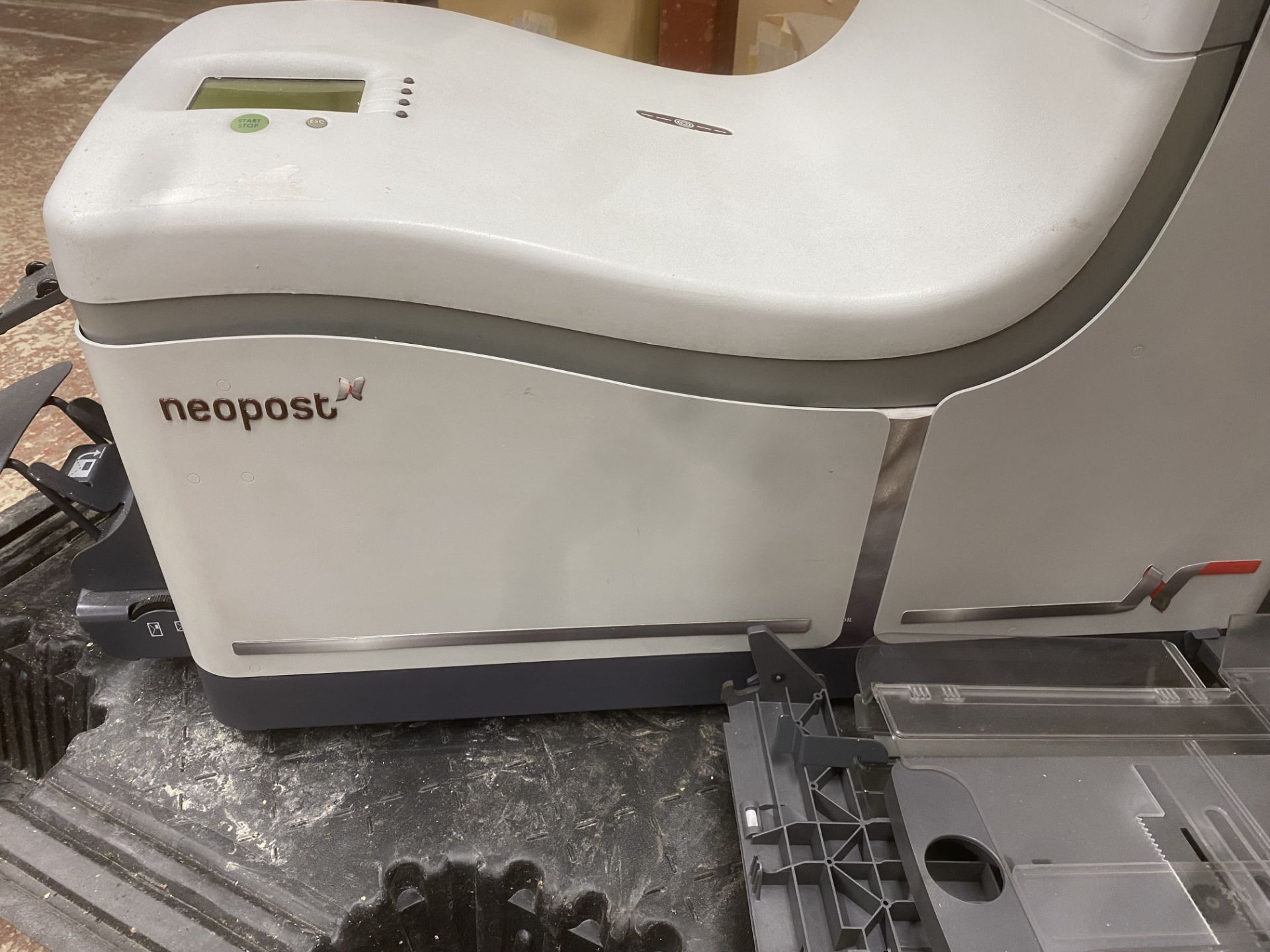 NEOPOST DS-62 LETTER FOLDING MAILING MACHINE - Image 2 of 9
