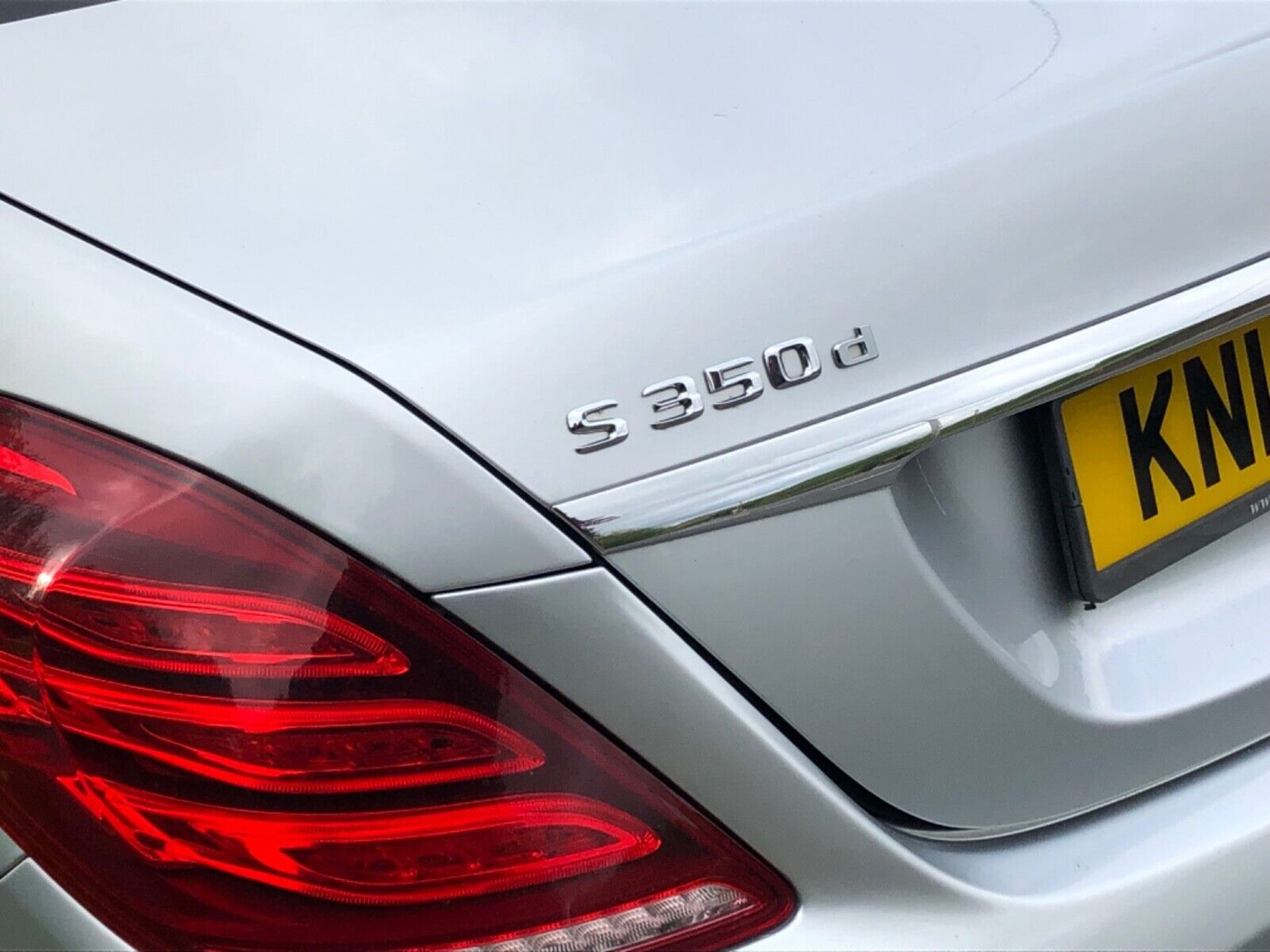 LUXURY REDEFINED: 2016 MERCEDES-BENZ S-CLASS 350 D AMG LINE >>--NO VAT ON HAMMER--<< - Image 5 of 22