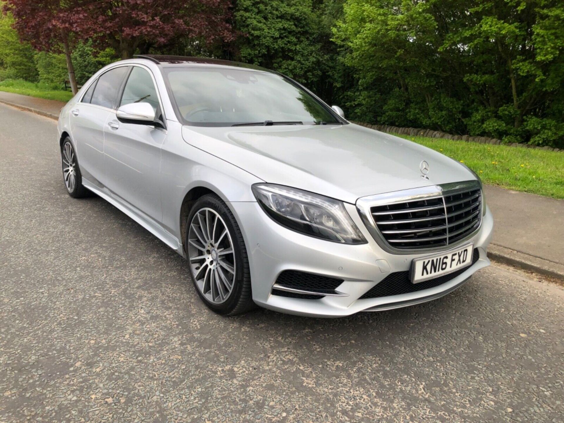 LUXURY REDEFINED: 2016 MERCEDES-BENZ S-CLASS 350 D AMG LINE >>--NO VAT ON HAMMER--<< - Image 13 of 22