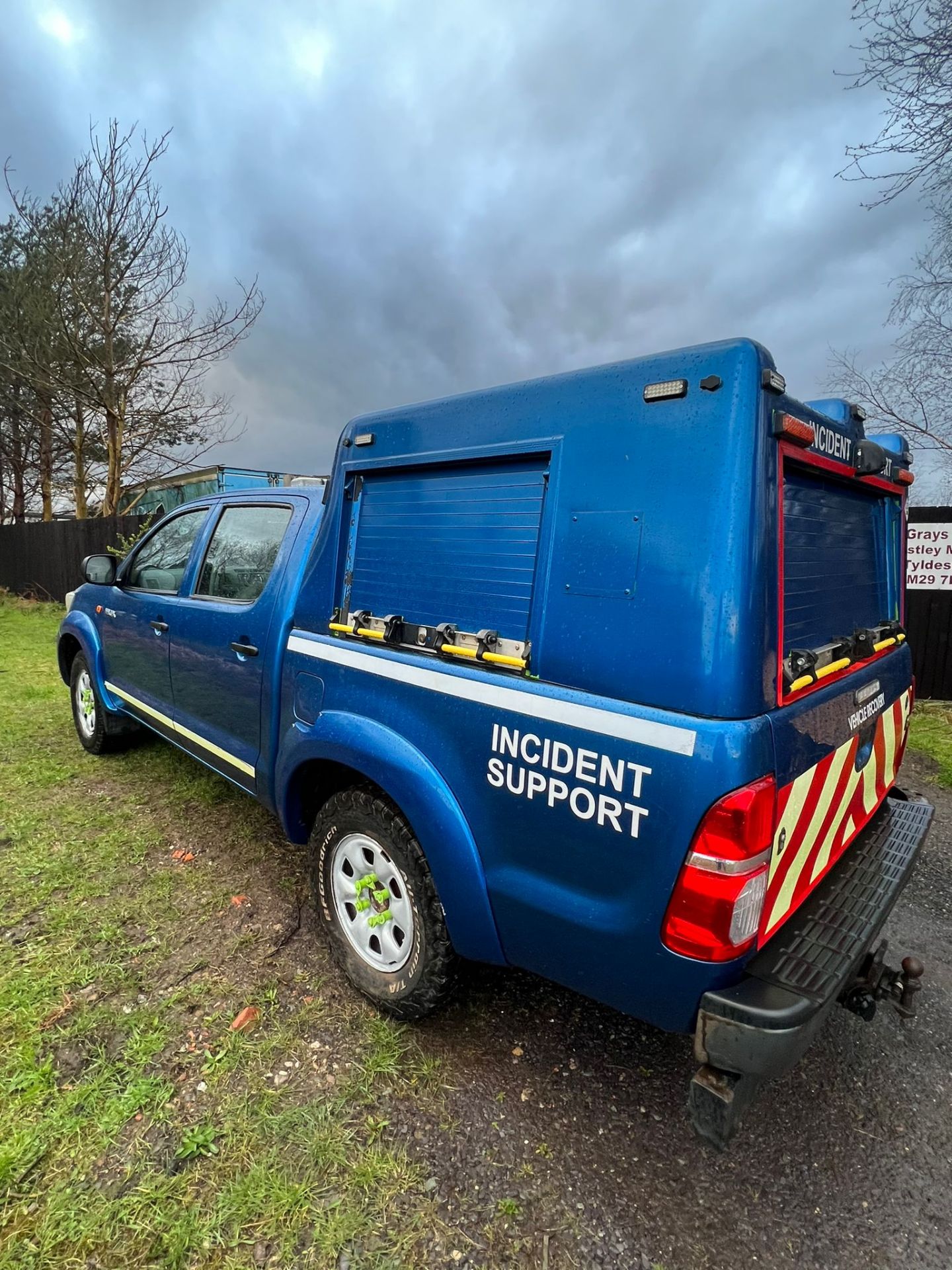 TOYOTA HILUX 91K MILES READY TO DRIVE AWAY - Image 8 of 13