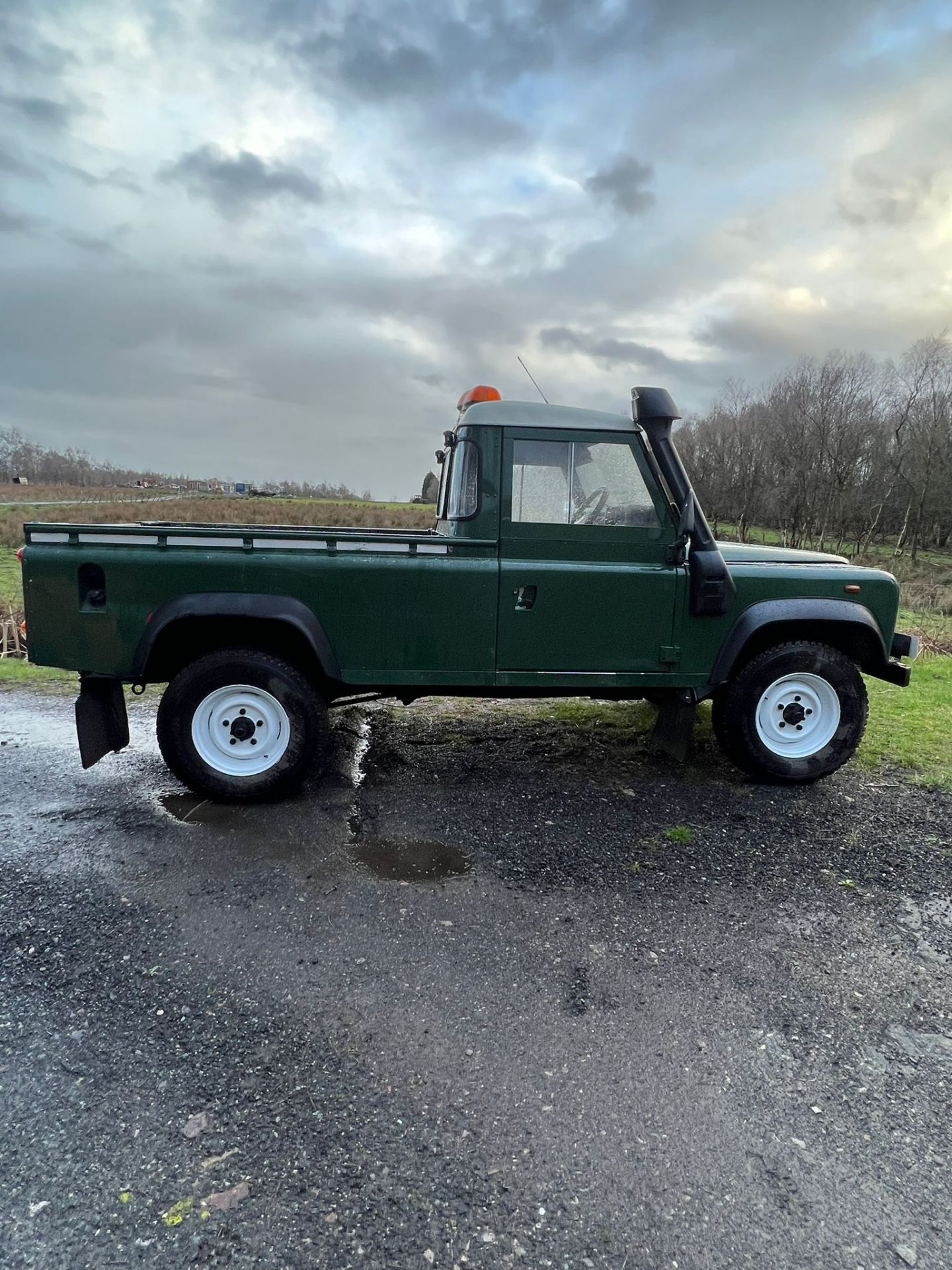 LANDROVER DEFENDER 6 MONTHS MOT START RUNS - Bild 6 aus 11