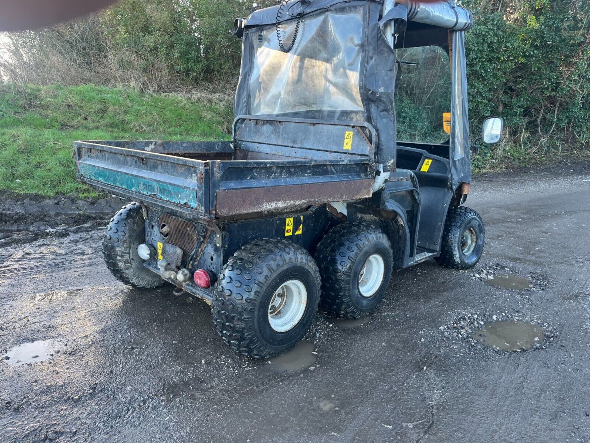 2007 JCB GROUNDHOG 6 WHEEL DRIVE FARM UTILITY VEHICLE - Image 2 of 11