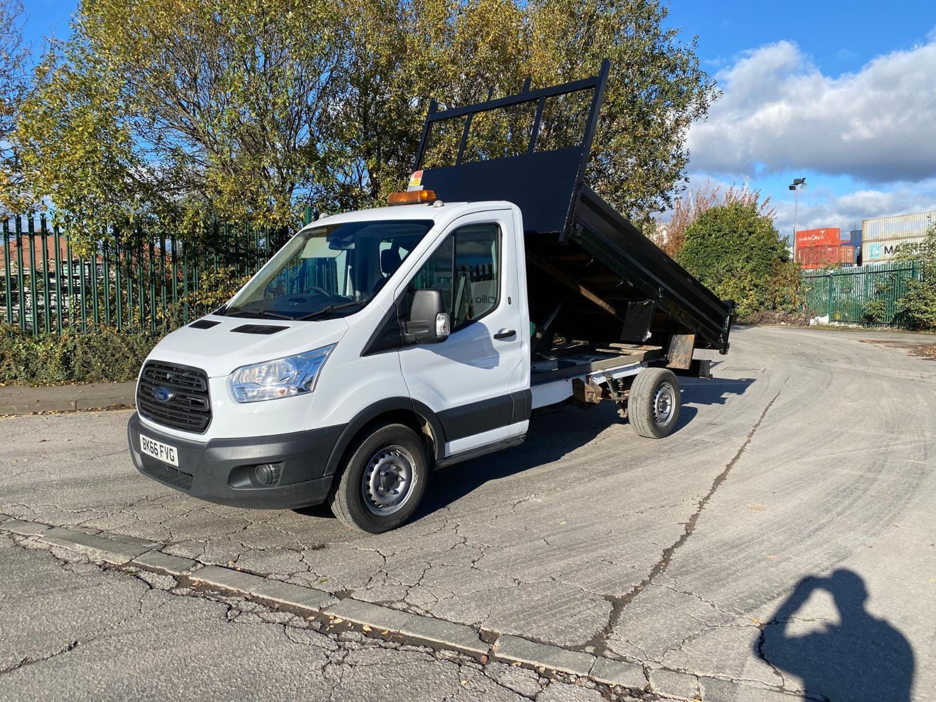 2016 FORD TRANSIT: HARDWORKING TIPPER, 6-SPEED MANUAL, DIESEL >>--NO VAT ON HAMMER--<< - Bild 17 aus 18