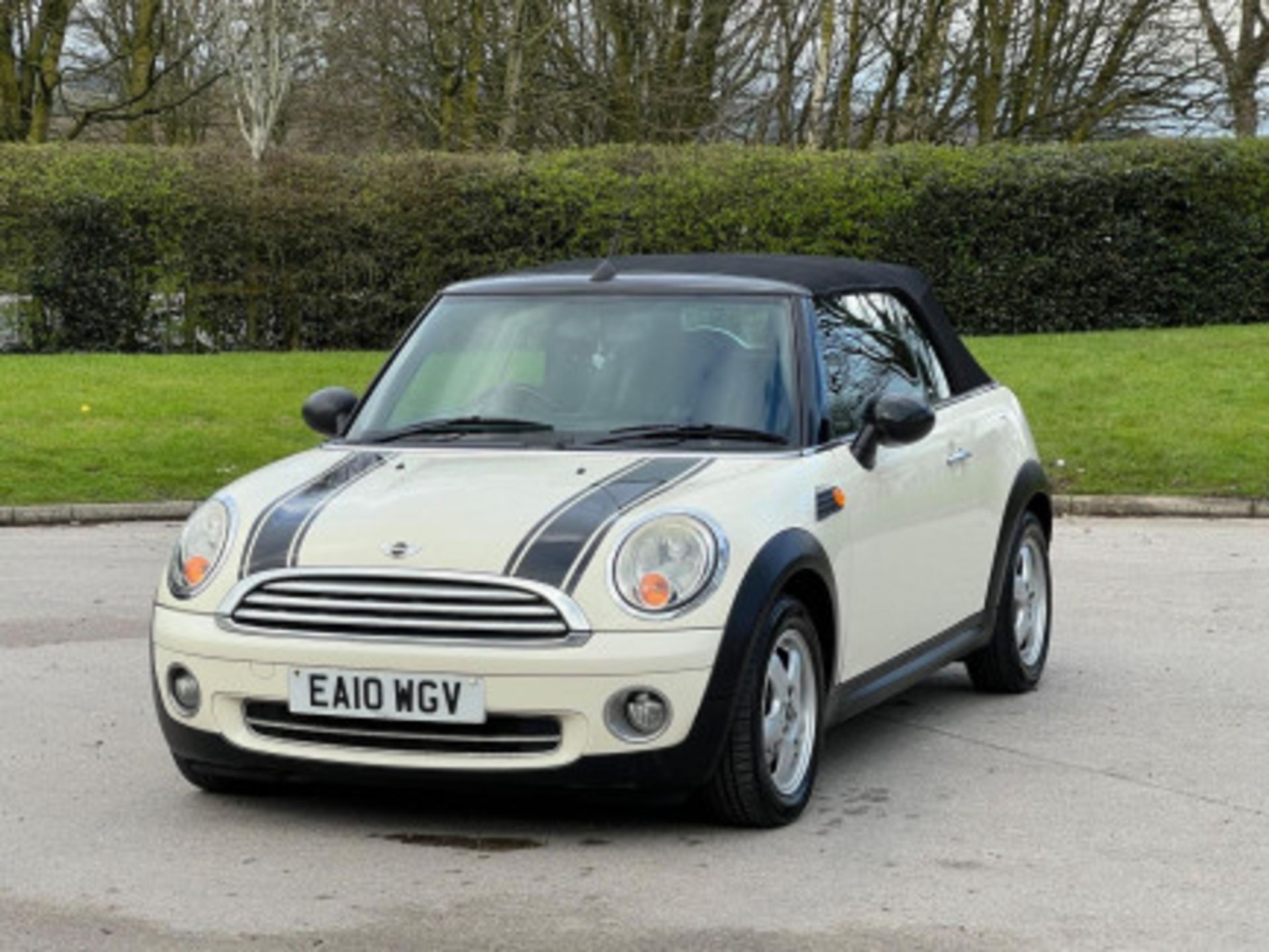 2010 MINI CONVERTIBLE ONE 1.6 - 92K MILES -WELL-MAINTAINED >--NO VAT ON HAMMER--<< - Image 27 of 95