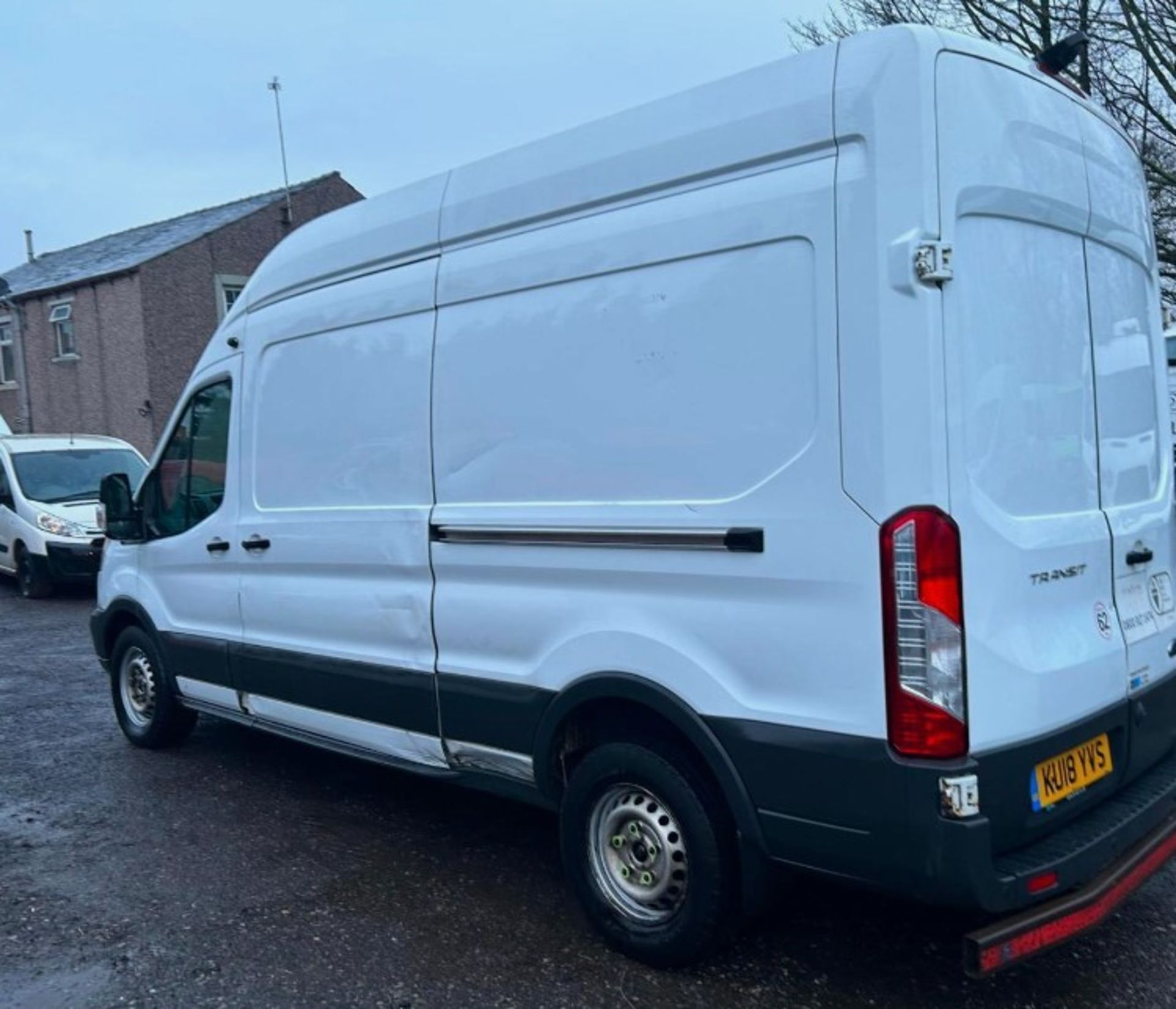 2018 FORD TRANSIT 2.0 TDCI 130PS L3 H3 - RELIABLE AND EFFICIENT PANEL VAN! - Image 2 of 14