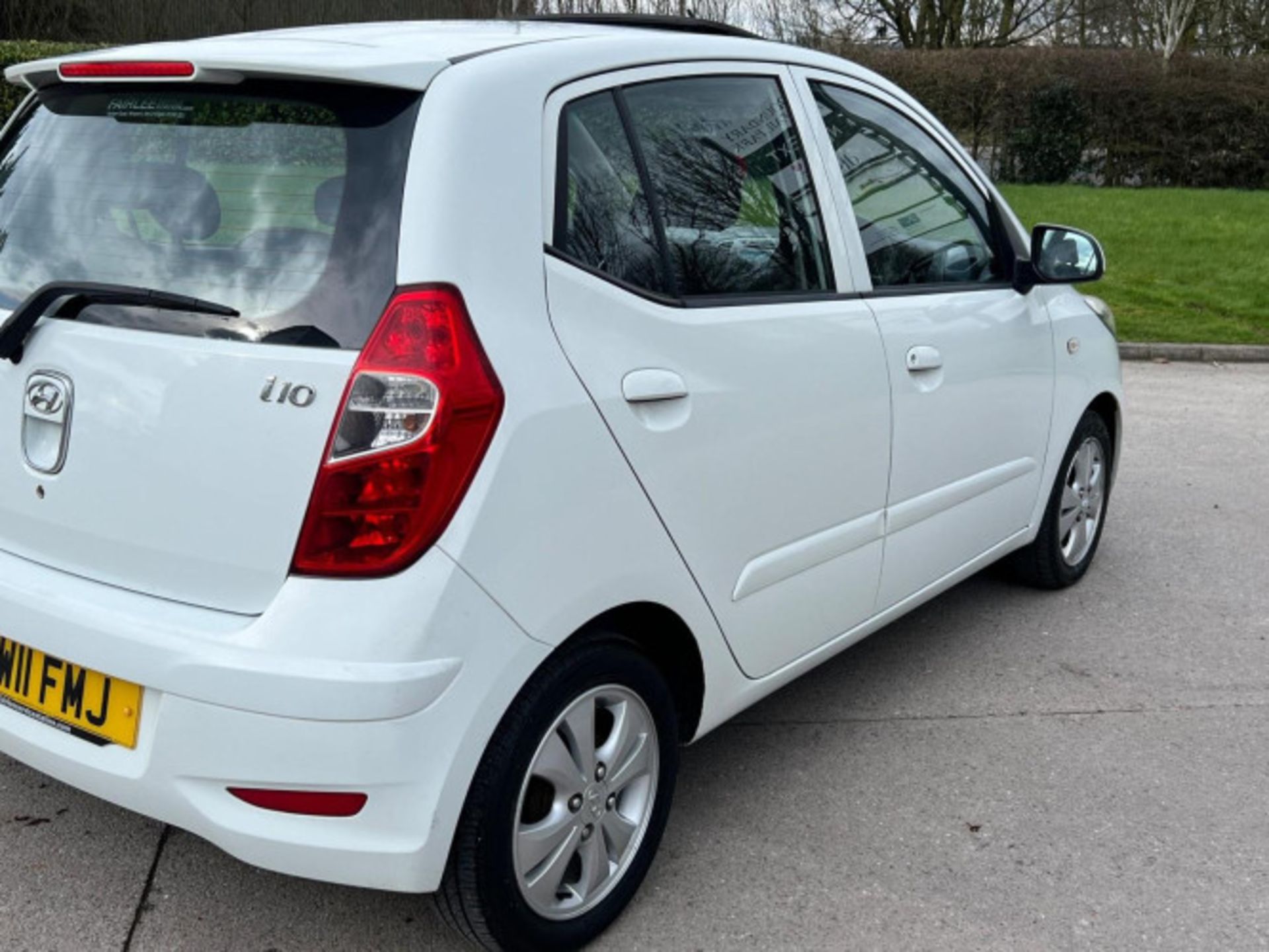 2011 HYUNDAI I10 1.2 STYLE EURO 5DR WHITE >>--NO VAT ON HAMMER--<< - Image 93 of 116