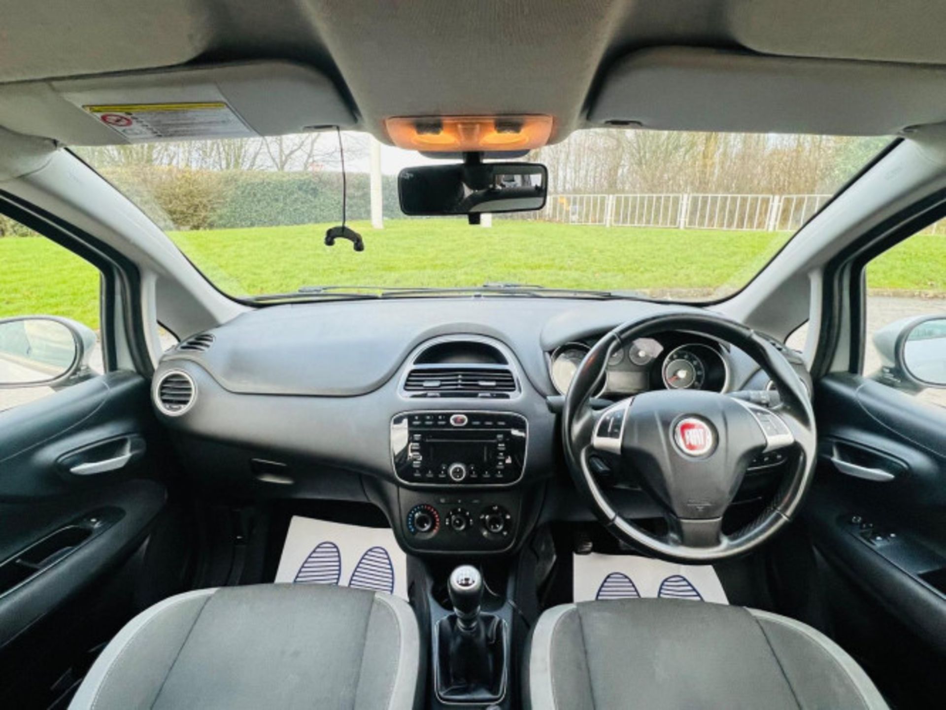 2013 FIAT PUNTO 1.4 PETROL - LONG MOT, >>--NO VAT ON HAMMER--<< - Bild 80 aus 105