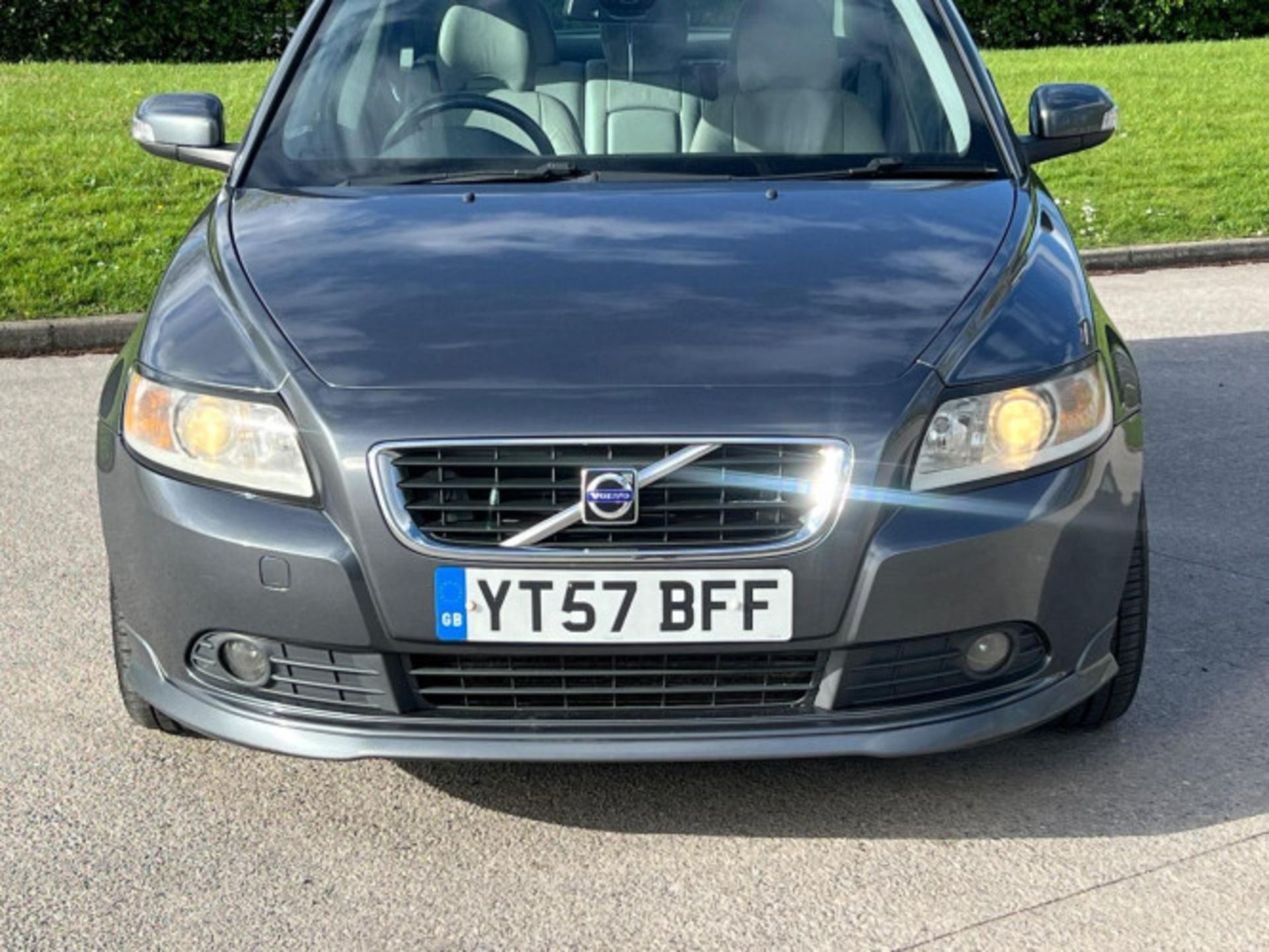 >>--NO VAT ON HAMMER--<< VOLVO S40 2.0 DIESEL SPORT: A RELIABLE AND WELL-MAINTAINED SALOON - Image 124 of 133