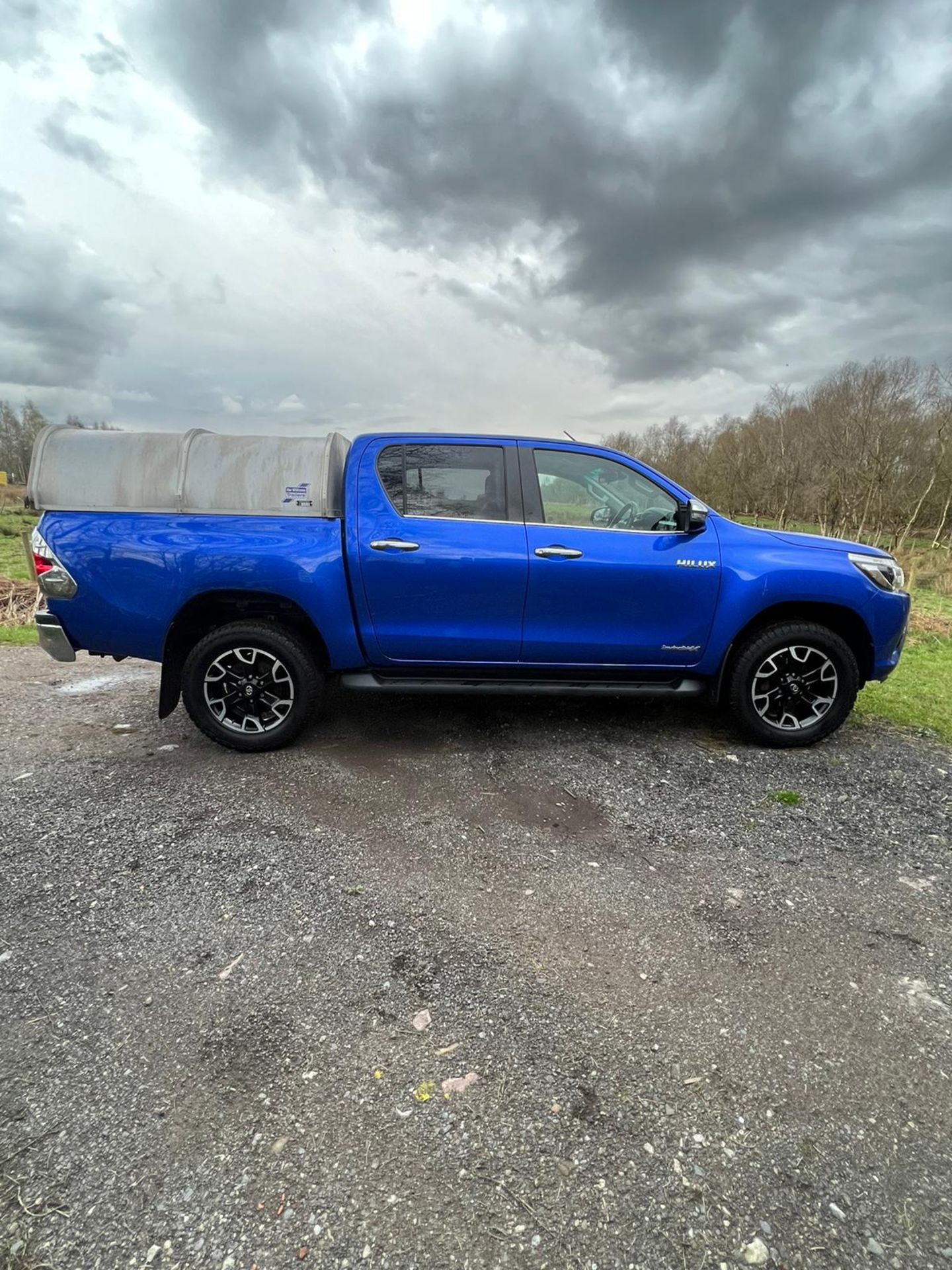 TOYOTA HILUX INVINCIBLE X AUTOMATIC 60K MILES - Image 15 of 15