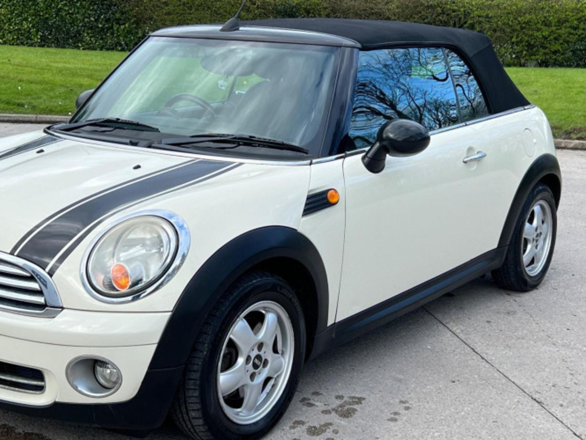 2010 MINI CONVERTIBLE ONE 1.6 - 92K MILES -WELL-MAINTAINED >--NO VAT ON HAMMER--<< - Bild 73 aus 95