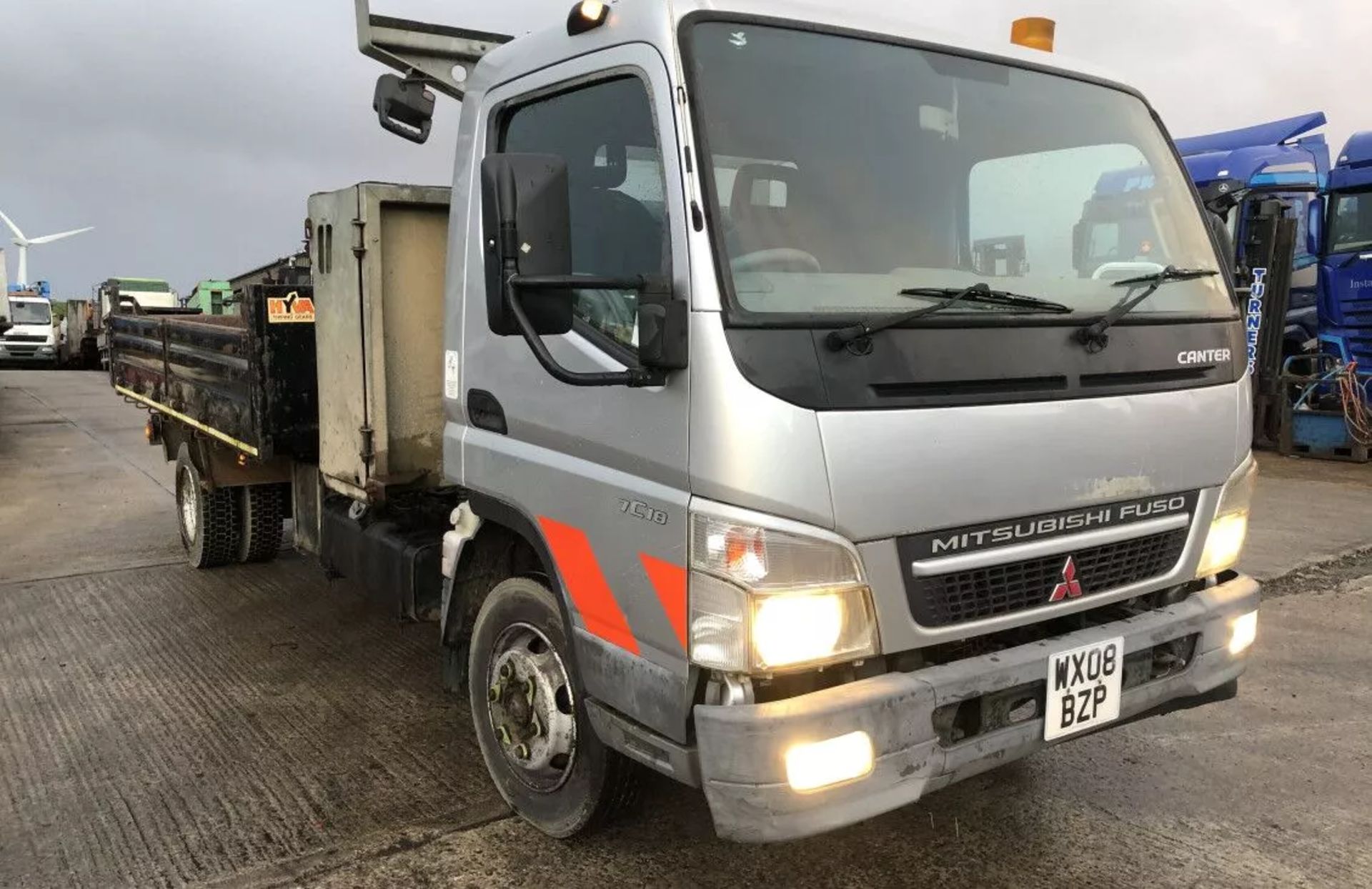 MITSUBISHI FUSO CANTER 7C18 CAB AND CHASSIS - Image 6 of 7