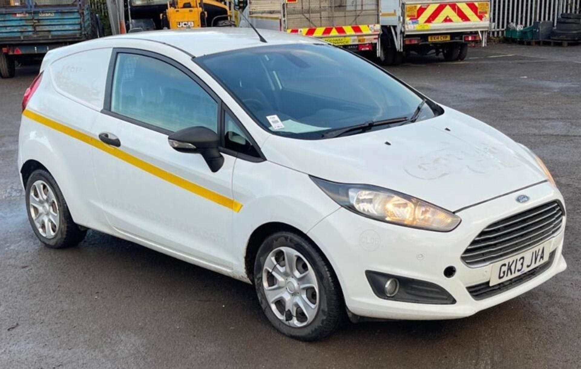 2013 FORD FIESTA VAN TDCI - LOW MILEAGE, LOADED WITH FEATURES! - Bild 10 aus 11