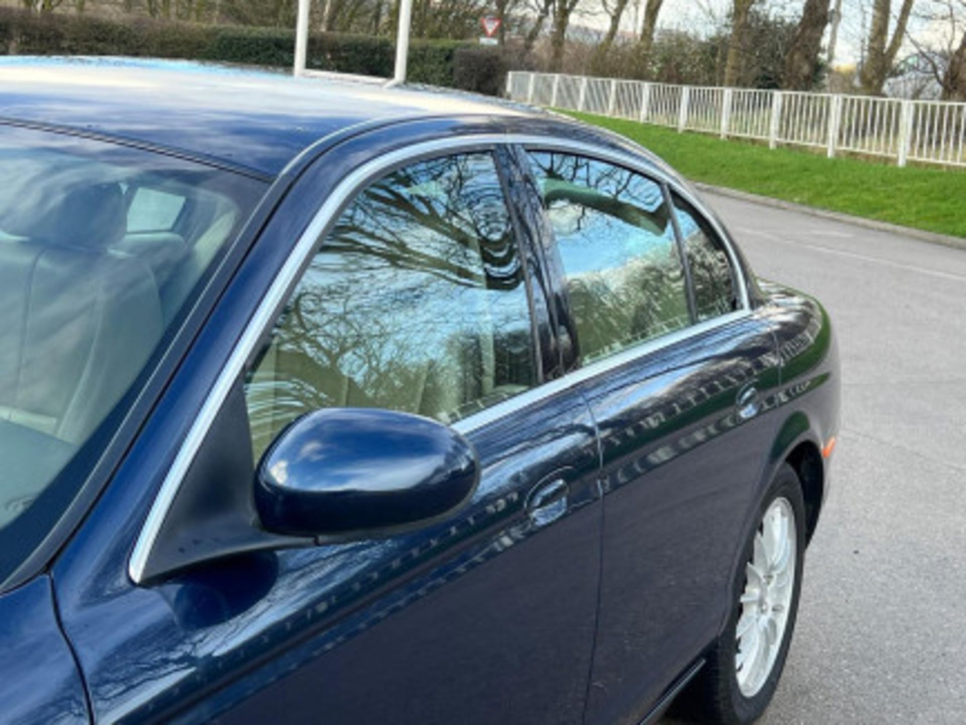 LUXURY JAGUAR S-TYPE SE DIESEL AUTO - A SOPHISTICATED SEDAN >>--NO VAT ON HAMMER--<< - Image 42 of 131