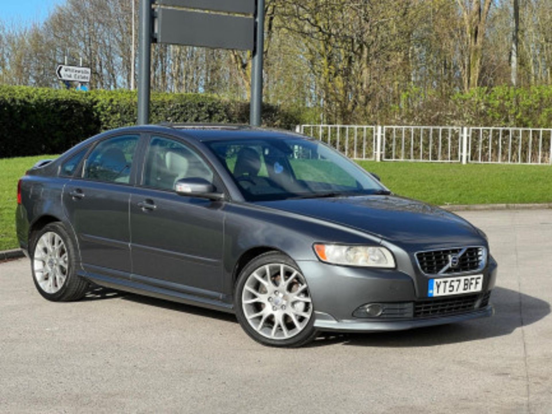 >>--NO VAT ON HAMMER--<< VOLVO S40 2.0 DIESEL SPORT: A RELIABLE AND WELL-MAINTAINED SALOON - Image 66 of 133