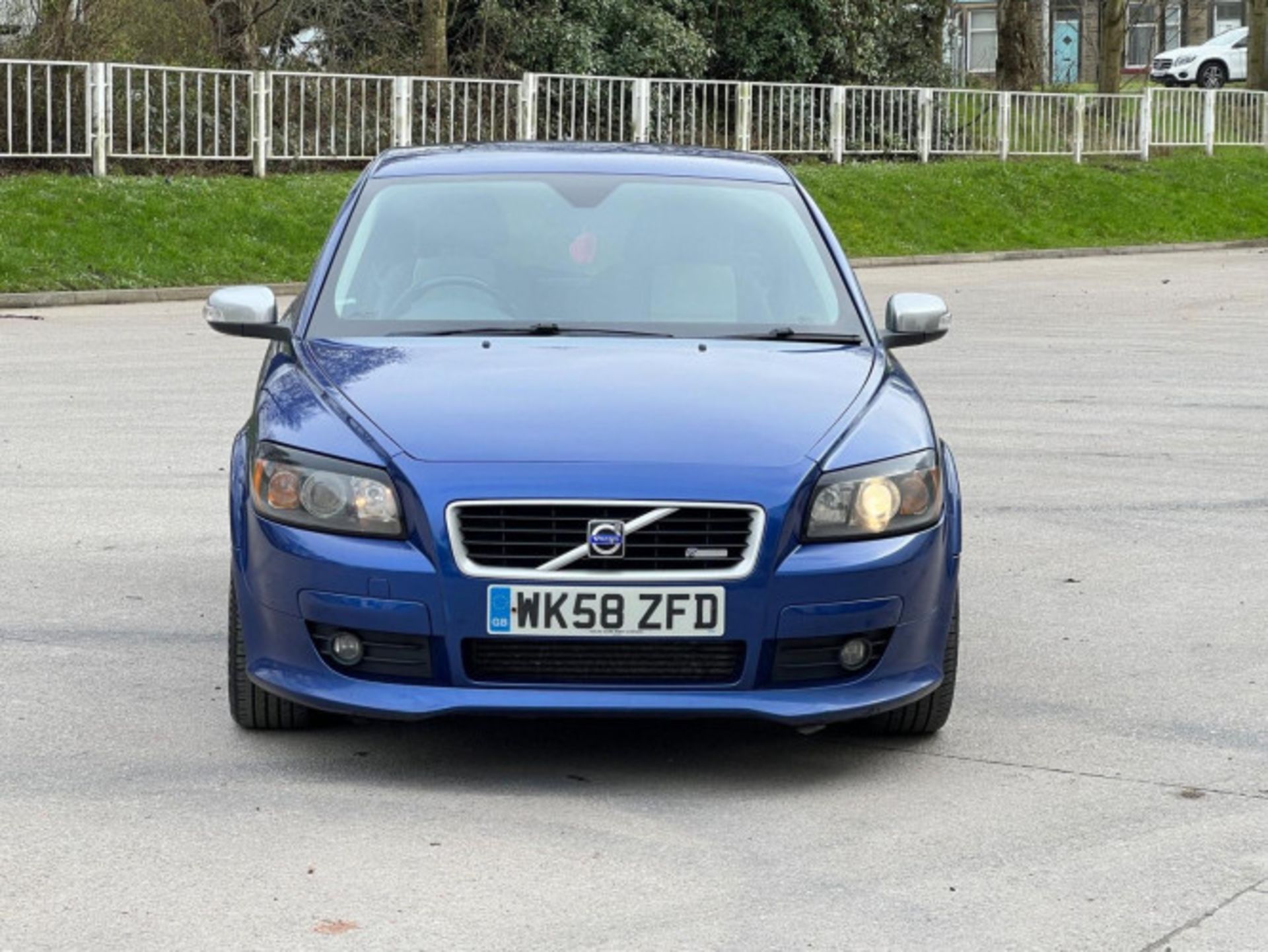 VOLVO C30 2.0D R-DESIGN SPORT 2DR - SPORTY AND LUXURIOUS COMPACT CAR >>--NO VAT ON HAMMER--<< - Image 102 of 103