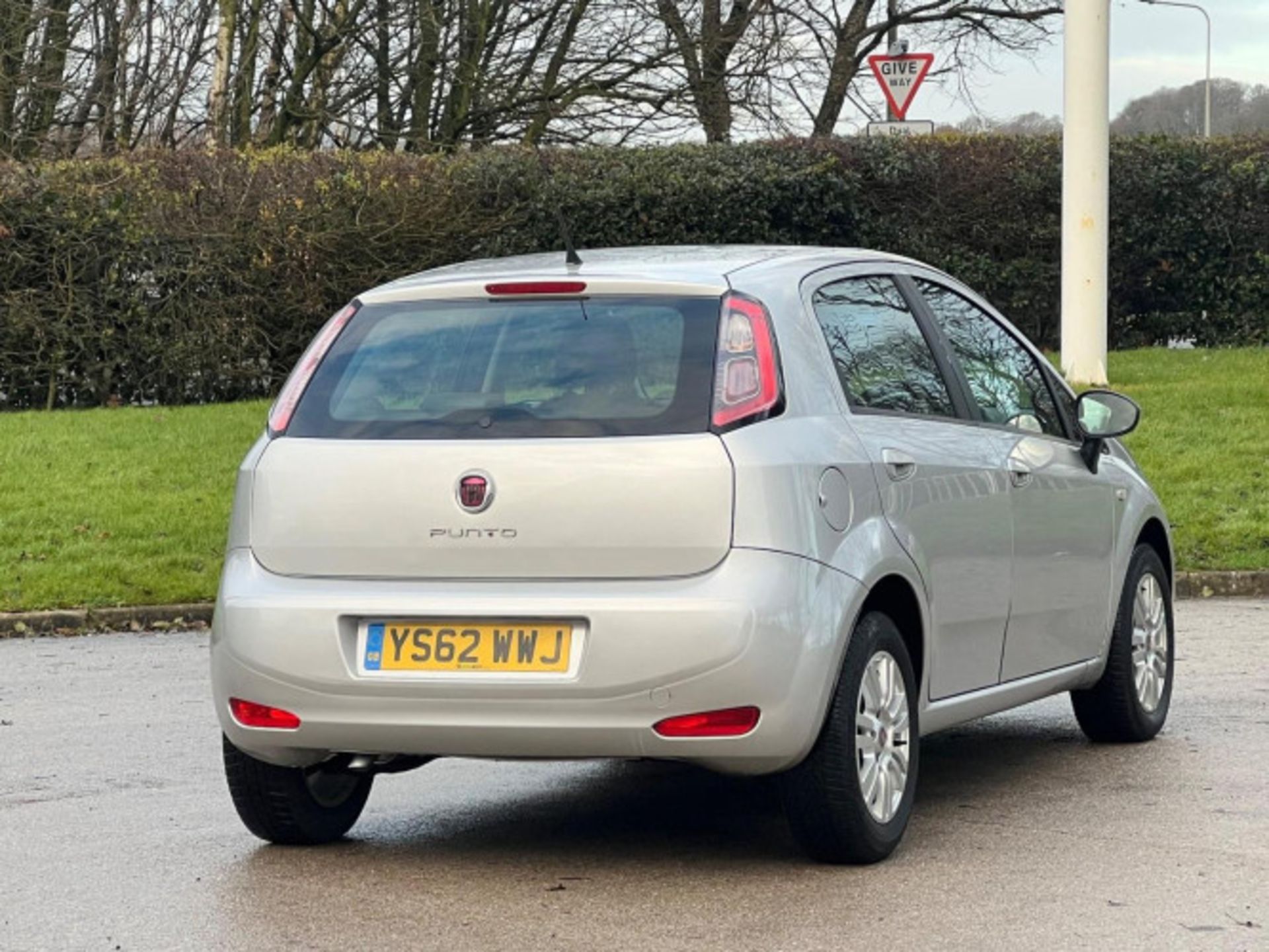 2013 FIAT PUNTO 1.4 PETROL - LONG MOT, >>--NO VAT ON HAMMER--<< - Bild 91 aus 105