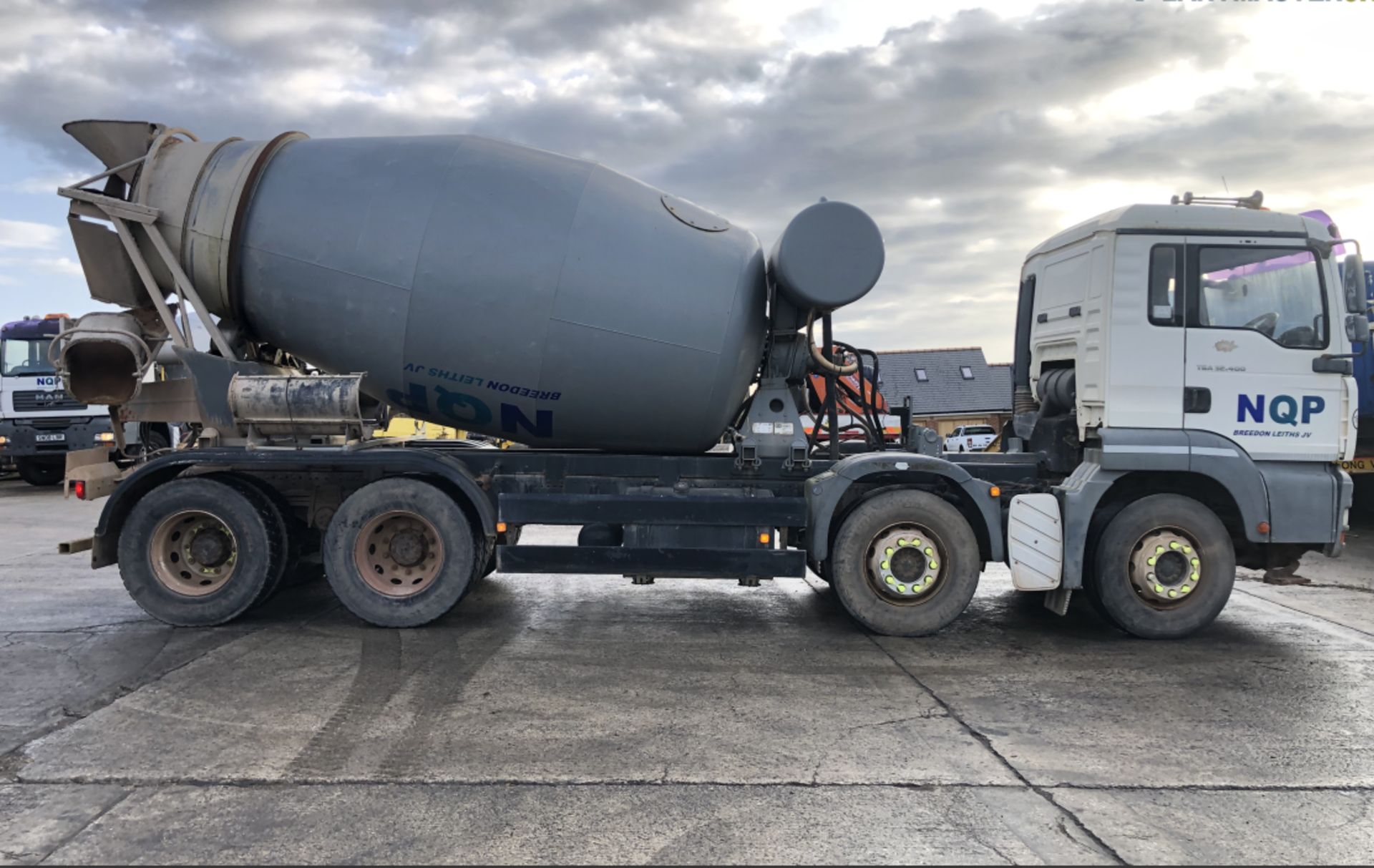 MAN 32-400 8×4 CEMENT MIXER TRUCK - Image 7 of 12