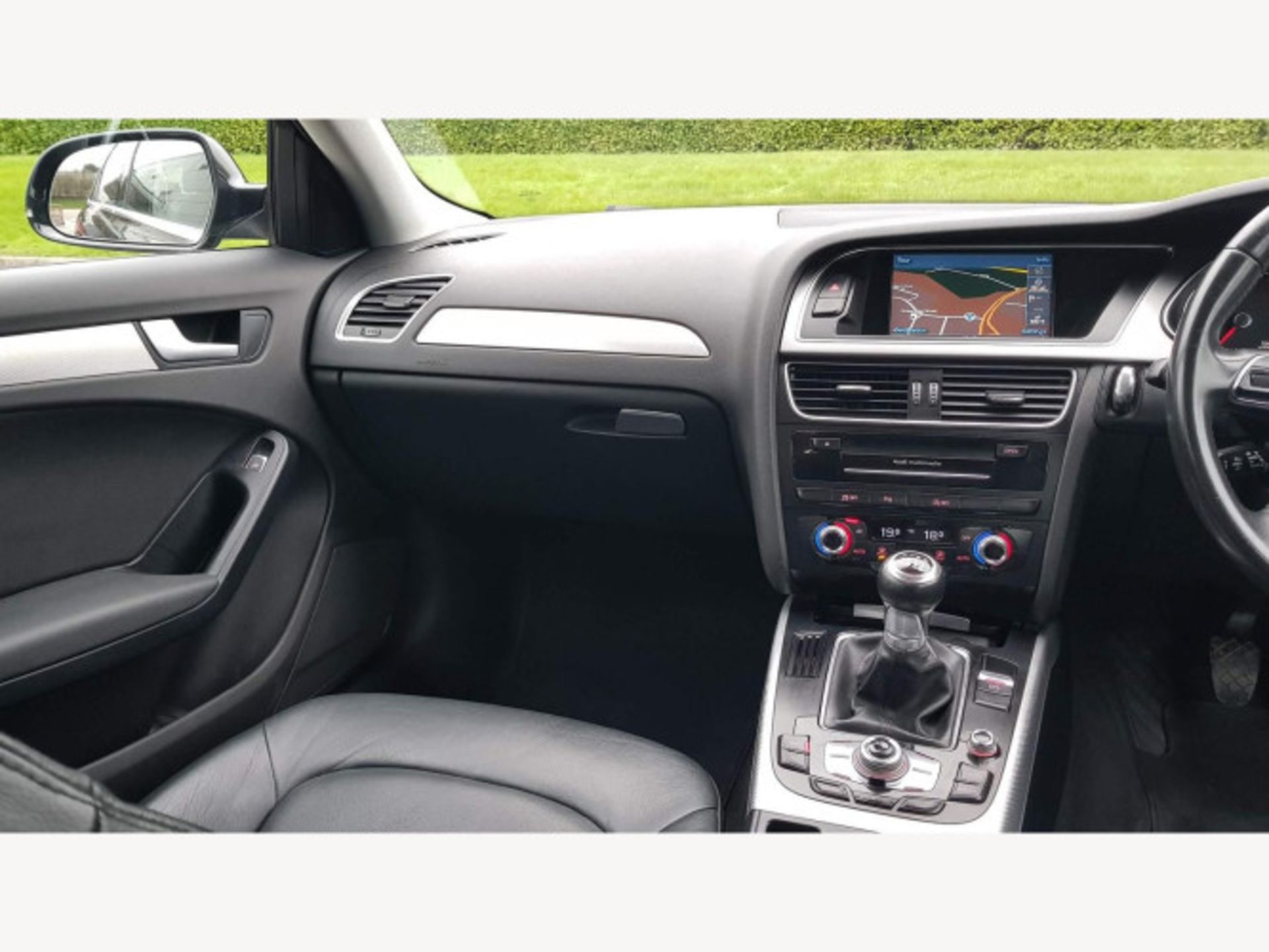 2013 AUDI A4 2.0 TDI SE TECHNIK 4DR - >>-NO VAT ON HAMMER<< - Image 135 of 193