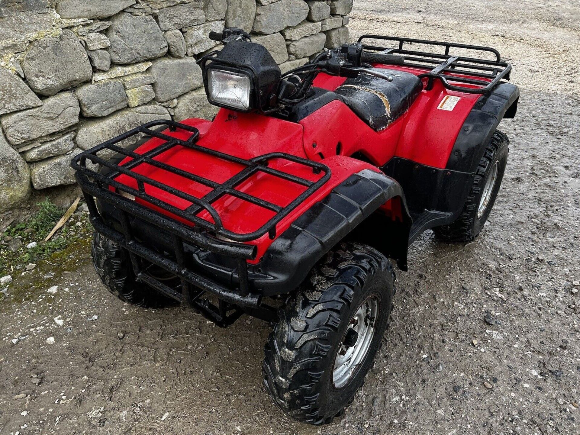 UNLEASH YOUR RIDE: HONDA TRX420 4WD - NO LIMITS, NO COMPROMISES - Bild 3 aus 6