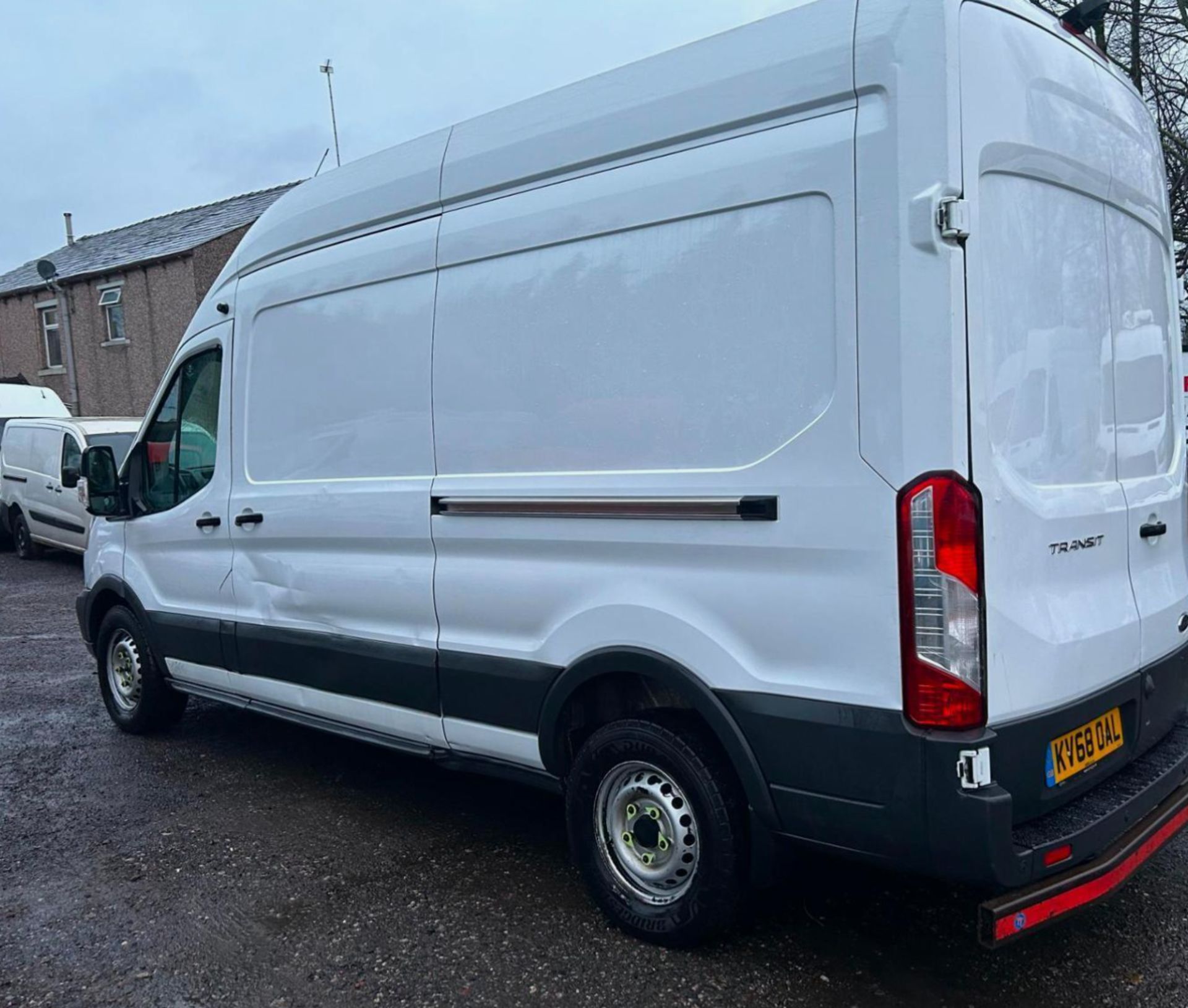 YEAR 2018 MAKE FORD MODEL TRANSIT LONG WHEEL BASE PANEL VAN - Image 3 of 13