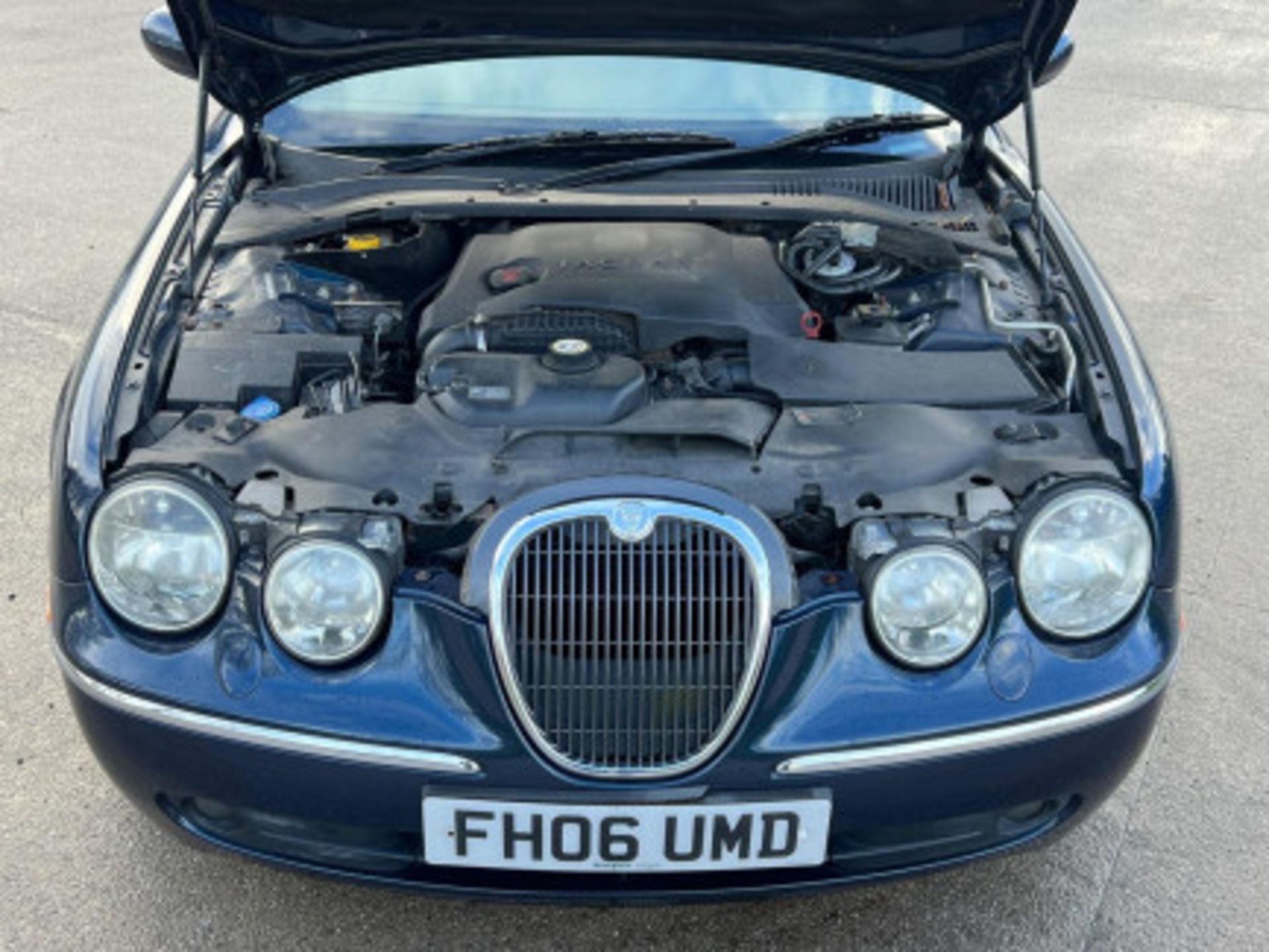 LUXURY JAGUAR S-TYPE SE DIESEL AUTO - A SOPHISTICATED SEDAN >>--NO VAT ON HAMMER--<< - Image 8 of 131