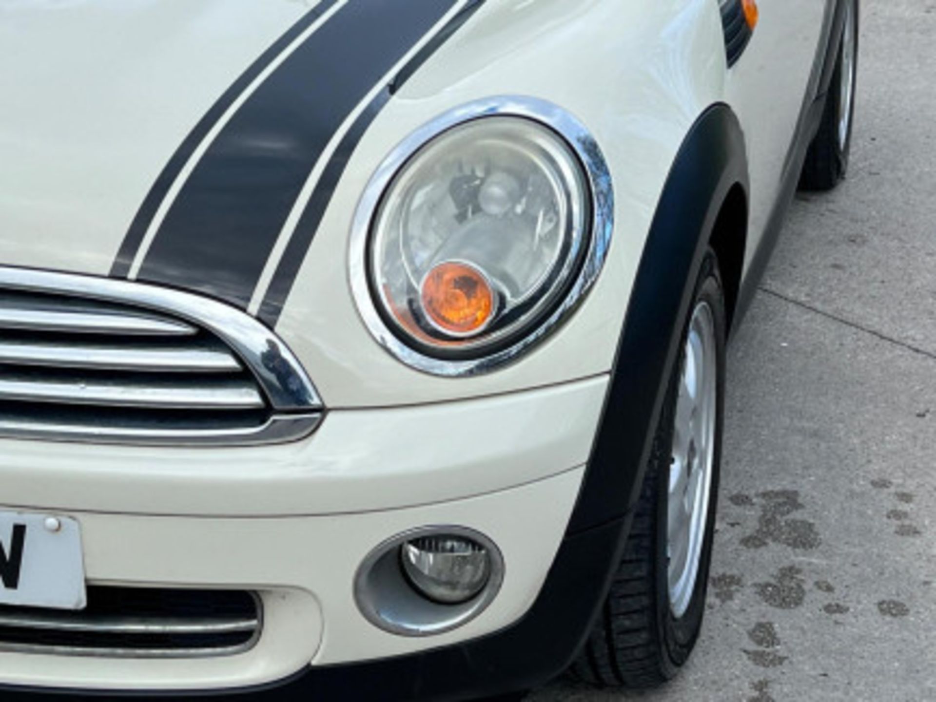 2010 MINI CONVERTIBLE ONE 1.6 - 92K MILES -WELL-MAINTAINED >--NO VAT ON HAMMER--<< - Bild 12 aus 95