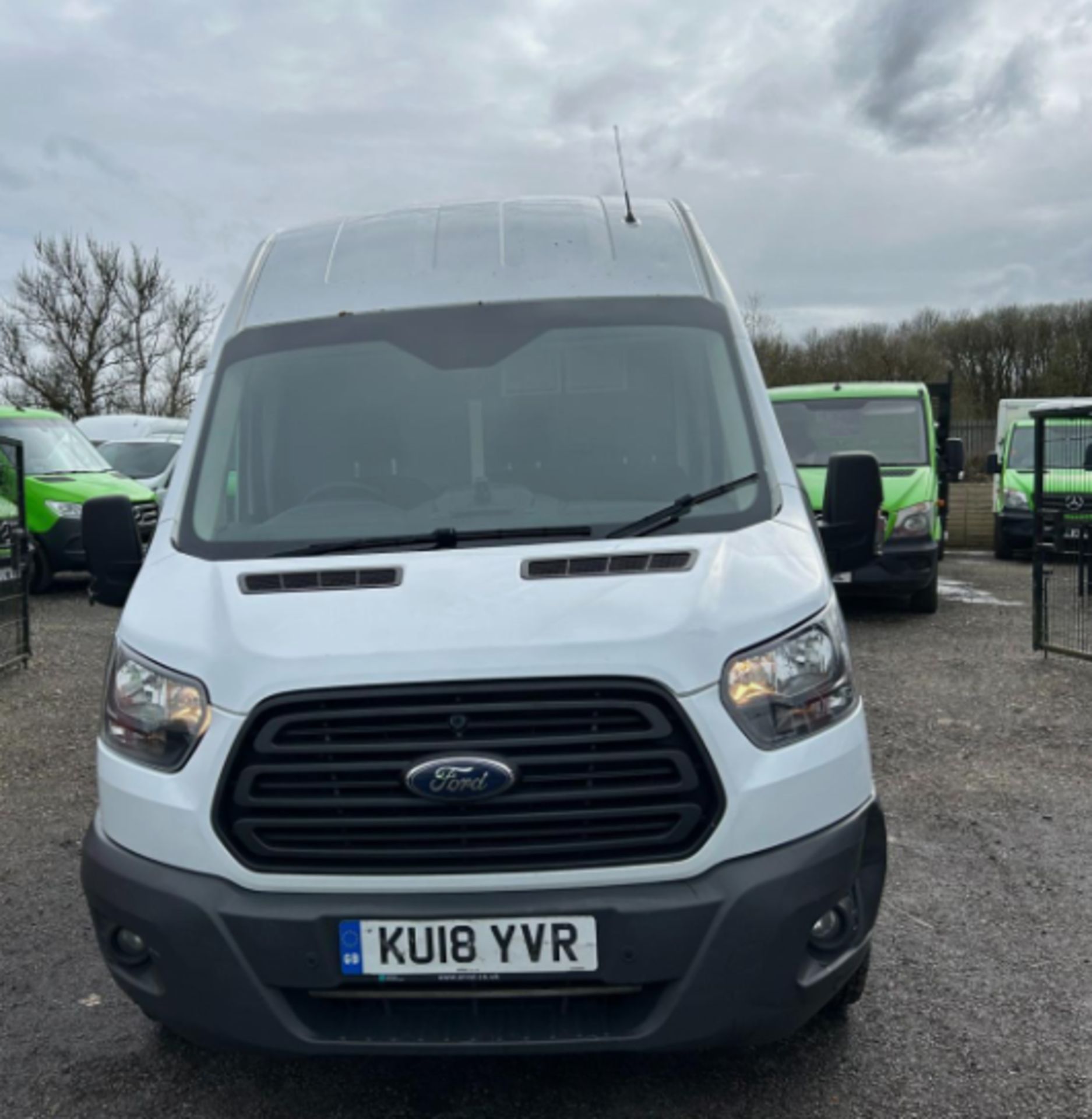 2018 FORD TRANSIT 2.0 TDCI L3 H3: RELIABLE WORKHORSE READY FOR YOUR FLEET! - Bild 2 aus 13