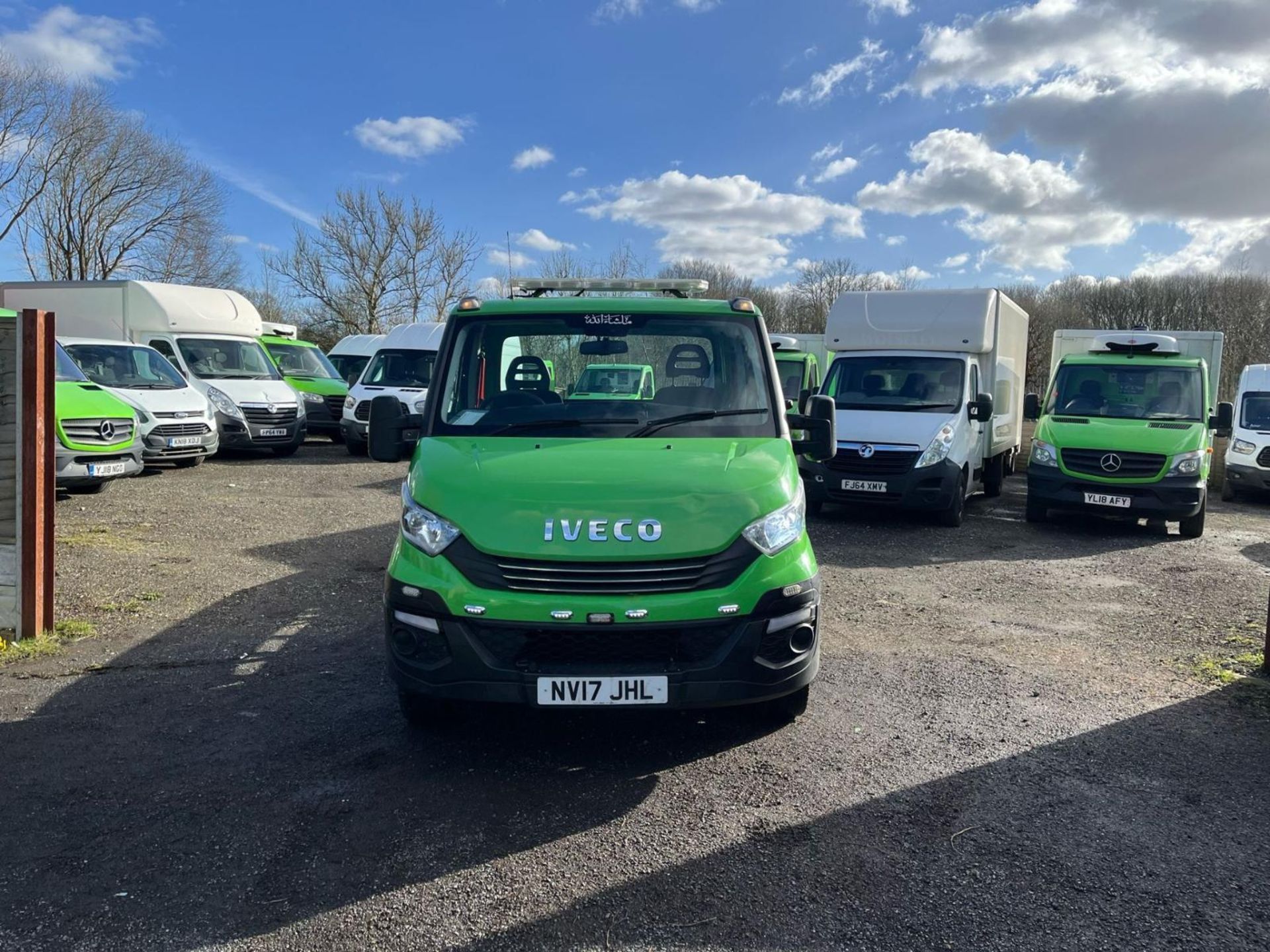 2017 IVECO DAILY 35S12 2.3HPI EU6 16FT ALLOY RECOVERY - POWER, EFFICIENCY, AND RELIABILIT