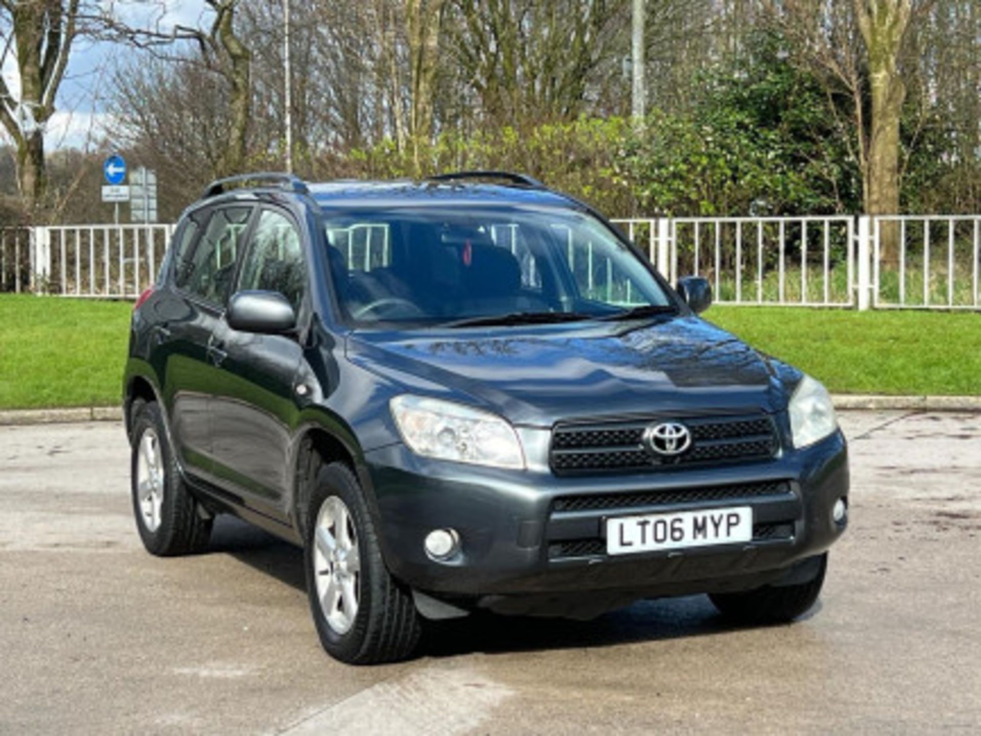 2006 TOYOTA RAV4 2.0 XT3 4WD 5DR >>--NO VAT ON HAMMER--<< - Image 52 of 131