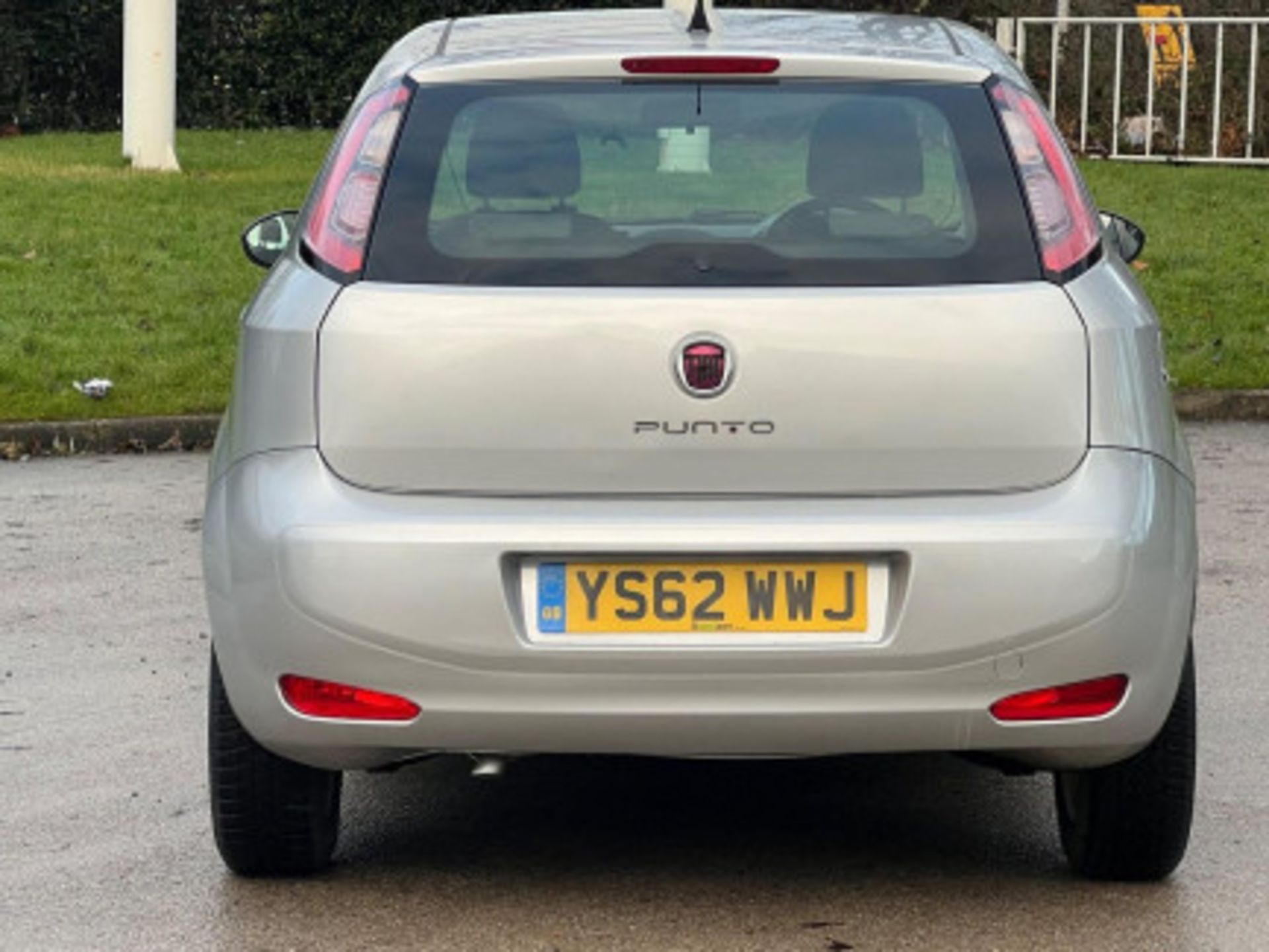 2013 FIAT PUNTO 1.4 PETROL - LONG MOT, >>--NO VAT ON HAMMER--<< - Image 30 of 105