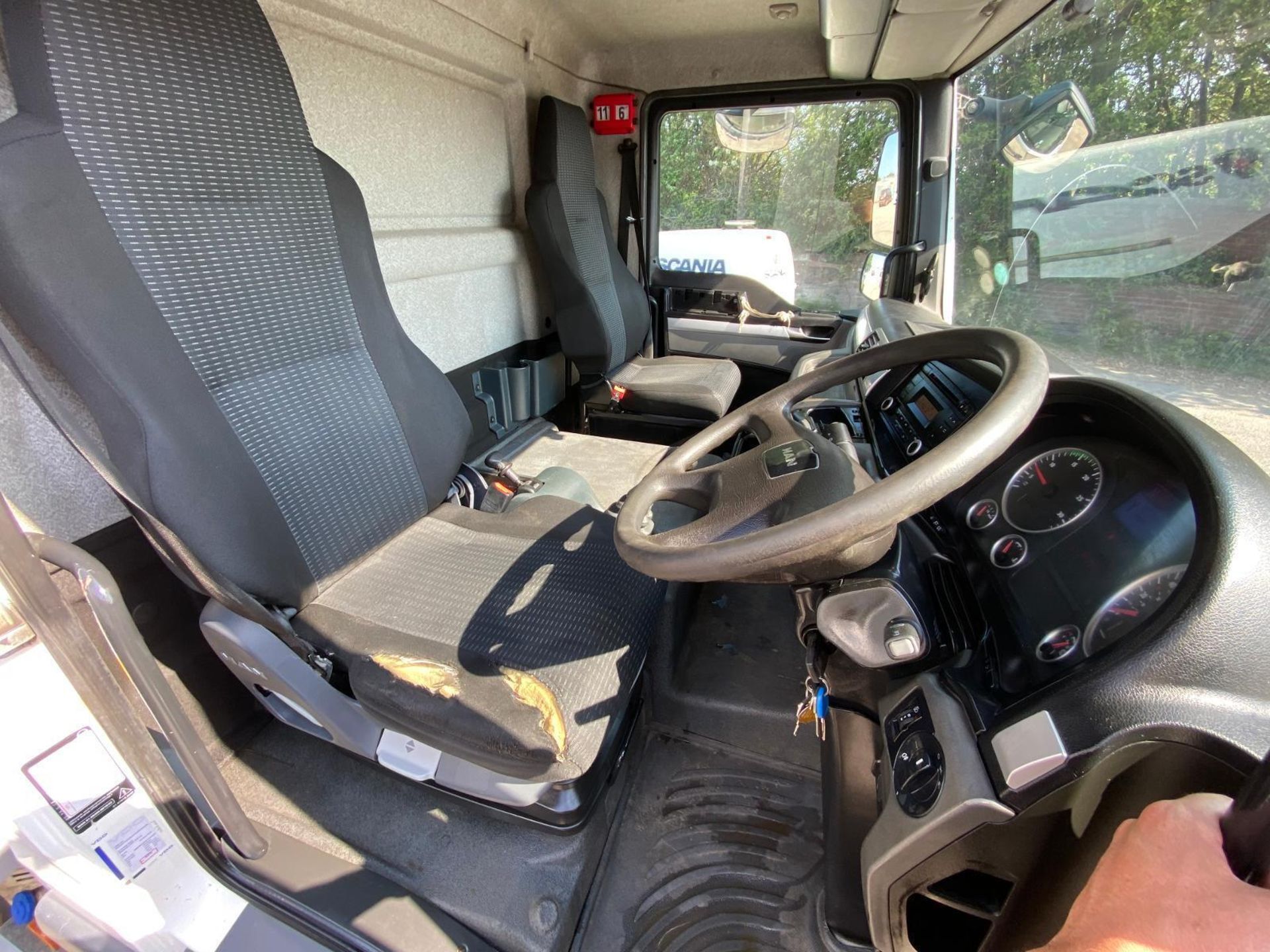 2015 MAN ERF TGL: EURO 6, MANUAL TRANSMISSION, ULEZ COMPLIANT >>--NO VAT ON HAMMER--<< - Image 8 of 15