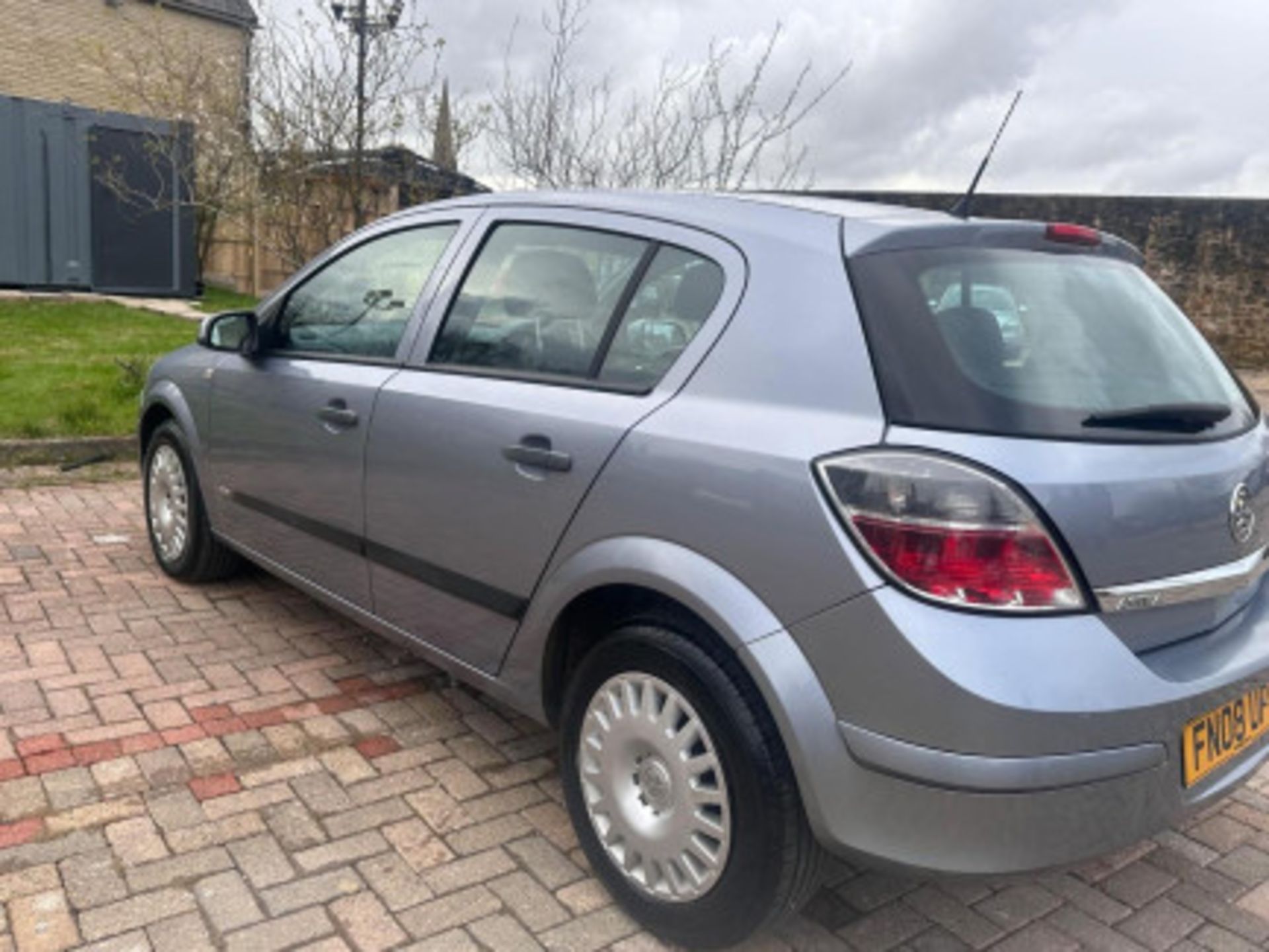 EXCEPTIONAL VAUXHALL ASTRA 1.4 16V LIFE 5 5DR (ONLY 67 K MILEAGE ) >>--NO VAT ON HAMMER--<< - Image 13 of 83