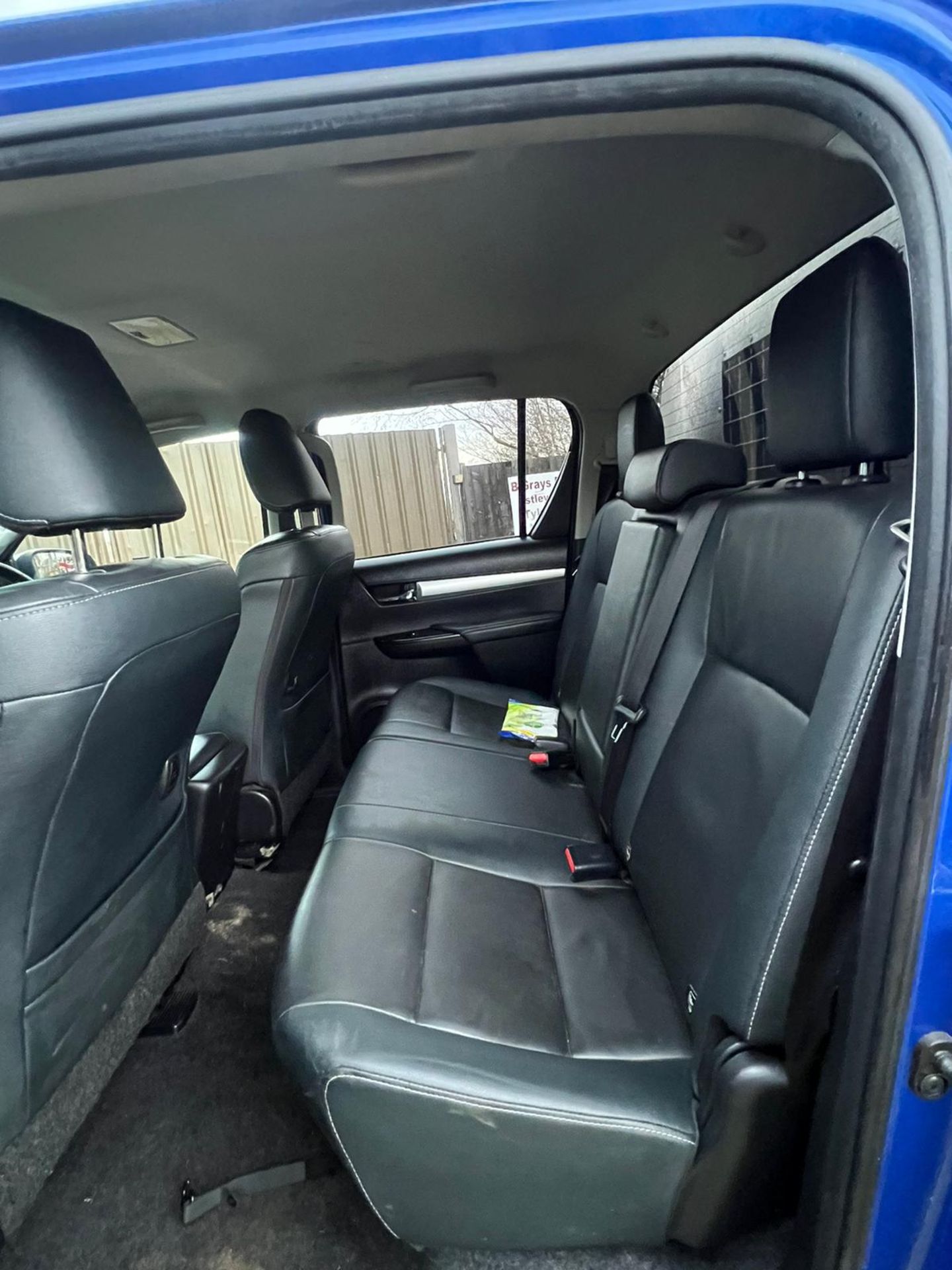 TOYOTA HILUX INVINCIBLE X AUTOMATIC 60K MILES - Image 3 of 15