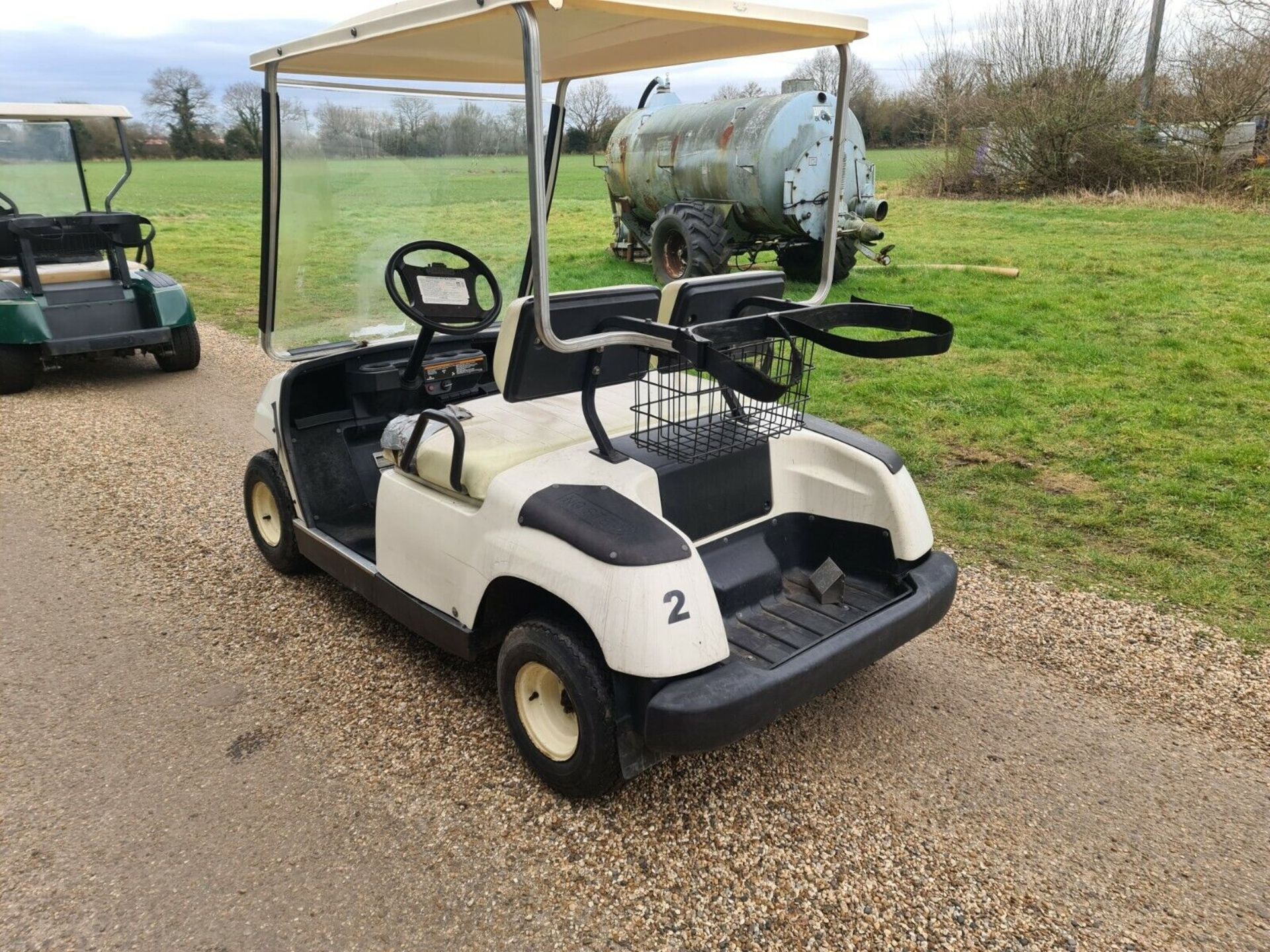 YAMAHA CLUBCAR PETROL GOLF BUGGY - Bild 4 aus 6