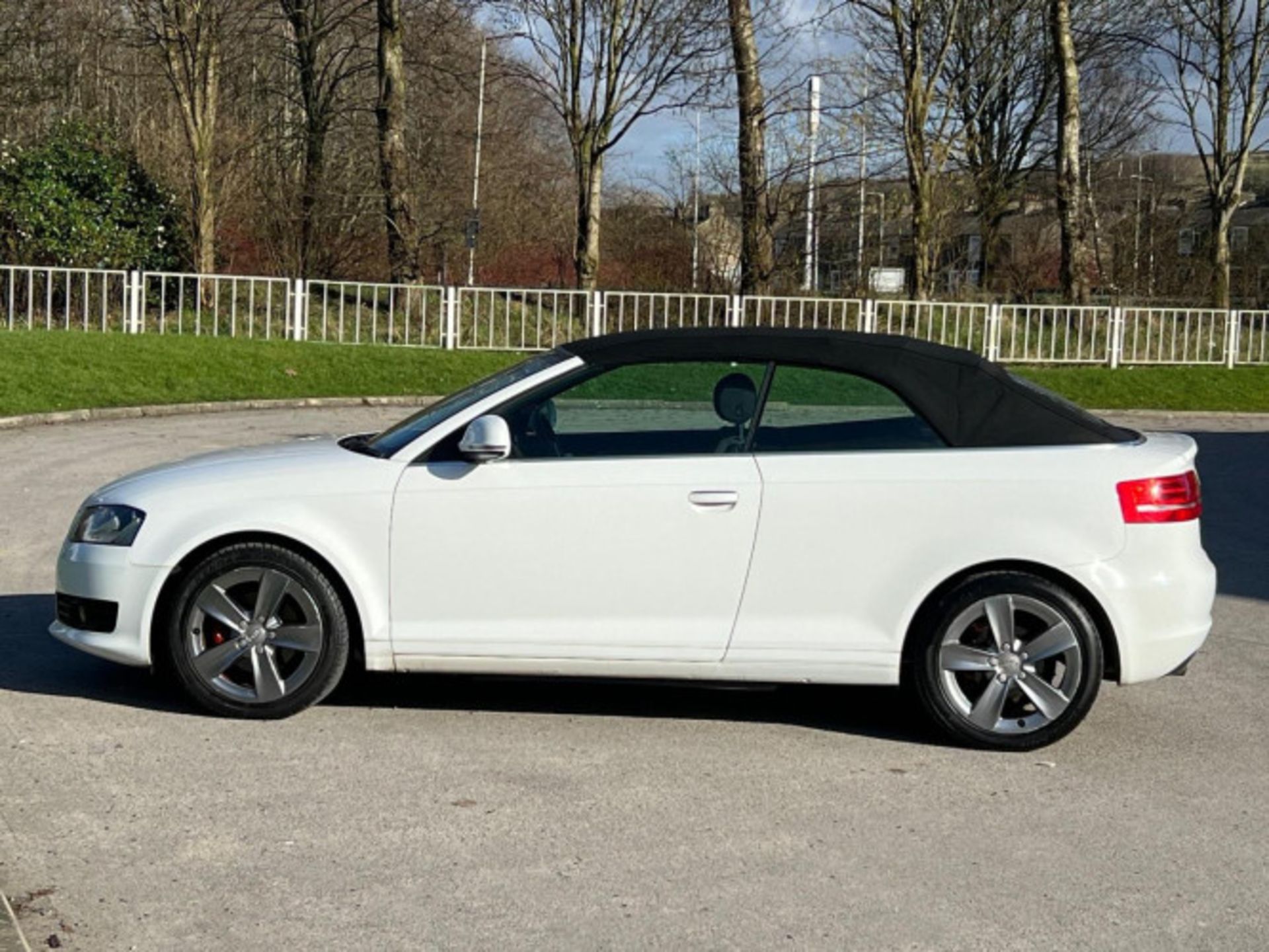 AUDI A3 CABRIOLET 2.0 TDI SPORT EURO 4 2DR **(ONLY 93 K MILEAGE)** >>--NO VAT ON HAMMER--<< - Image 101 of 113