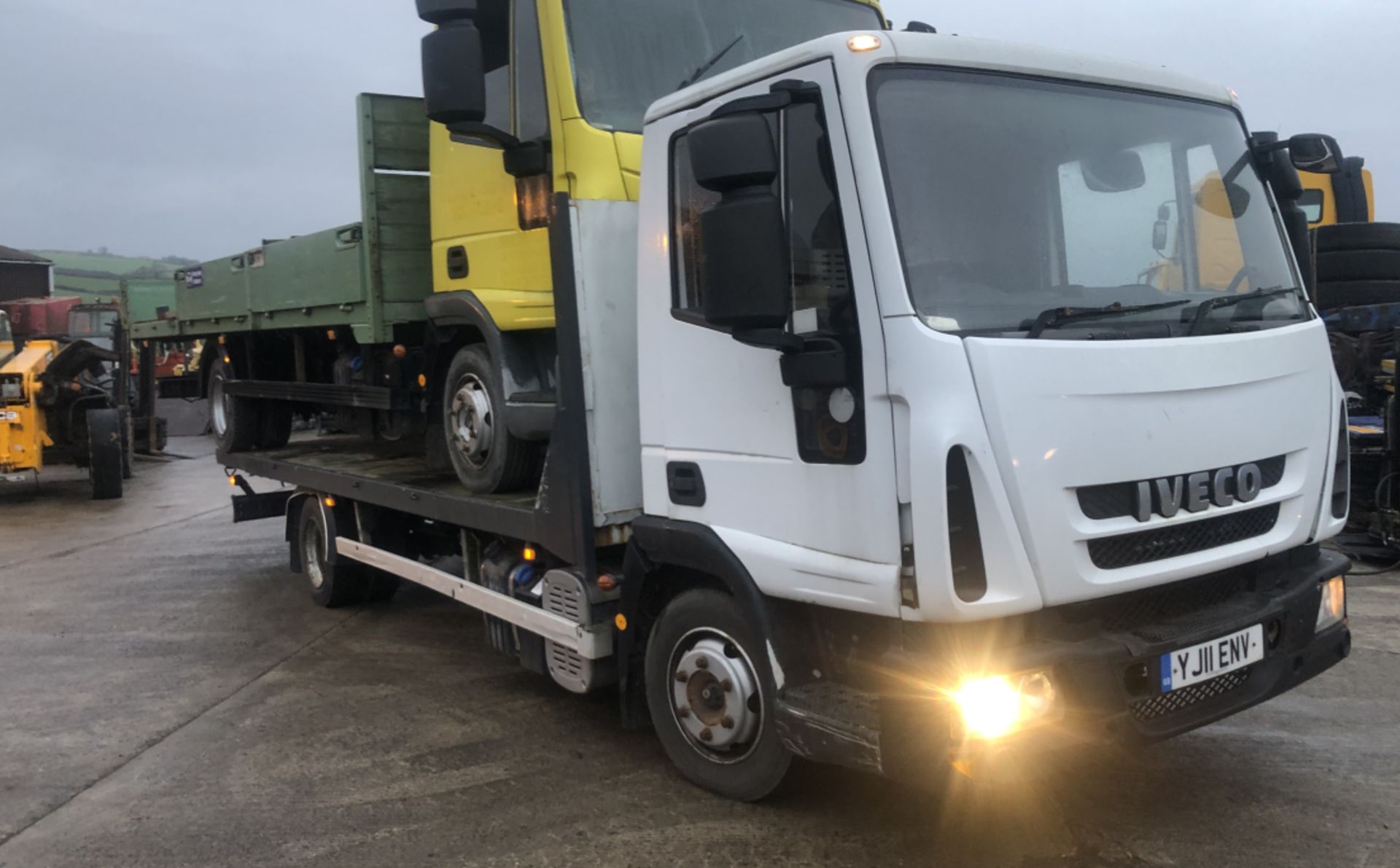 IVECO 75E15 ,7.5 TON DROPSIDE TRUCKS - Image 2 of 7