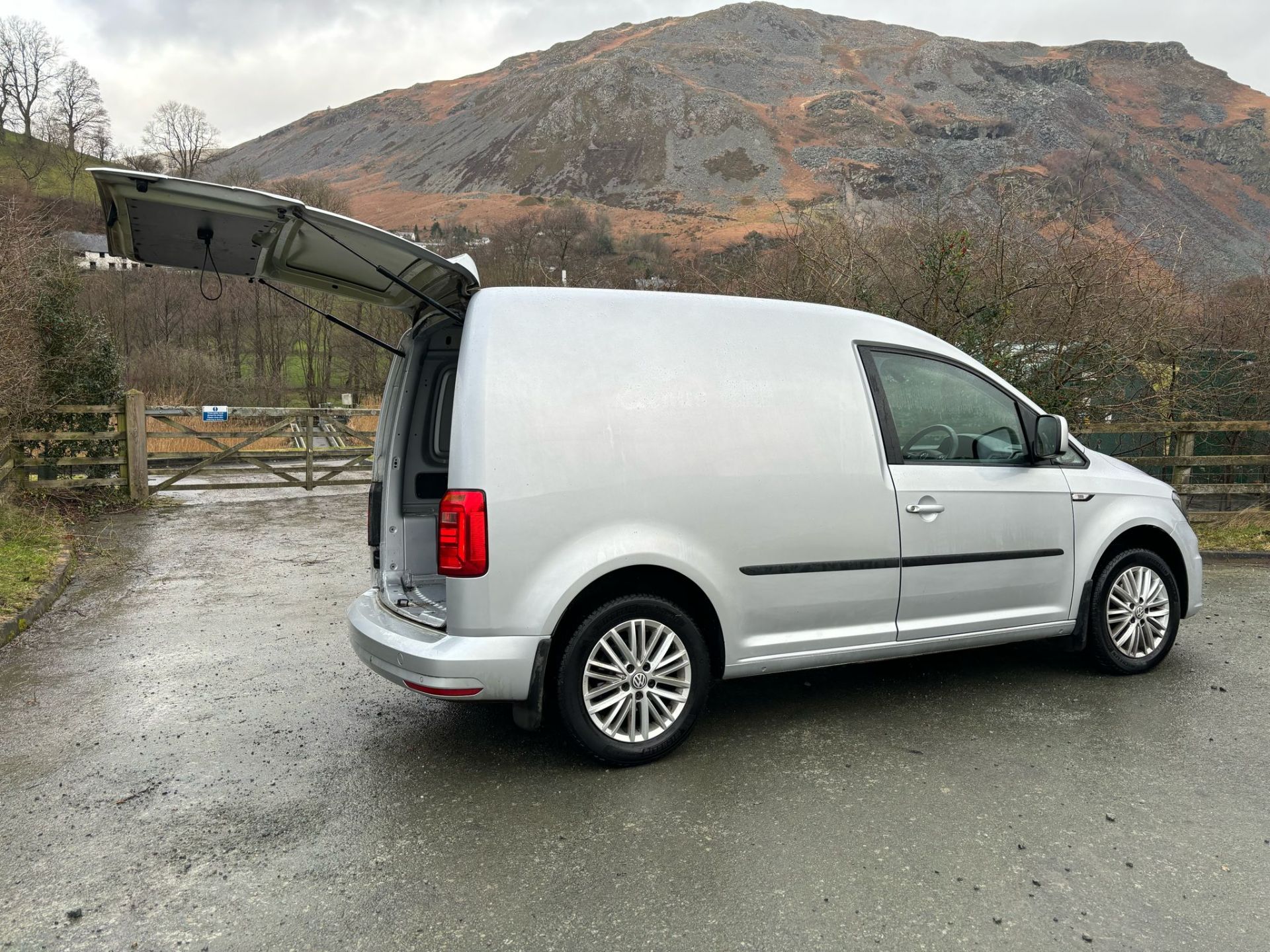 VW CADDY HIGHLINE C20 VAN - Bild 15 aus 15