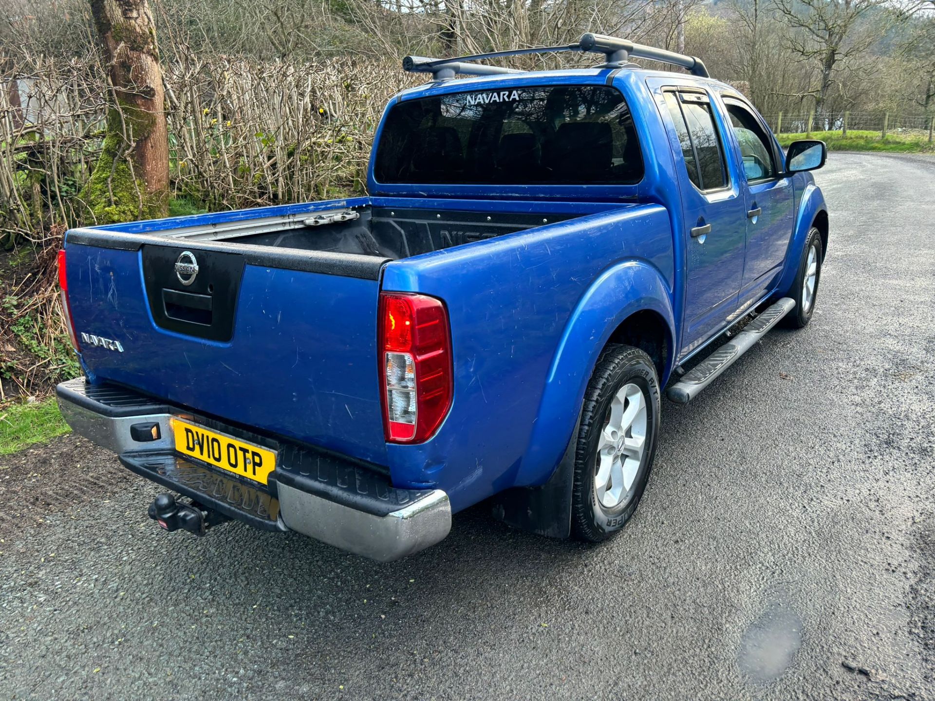 NISSAN NAVARA D40 DOUBLE CAB PICKUP TRUCK 2010 TEKNA - Image 3 of 13