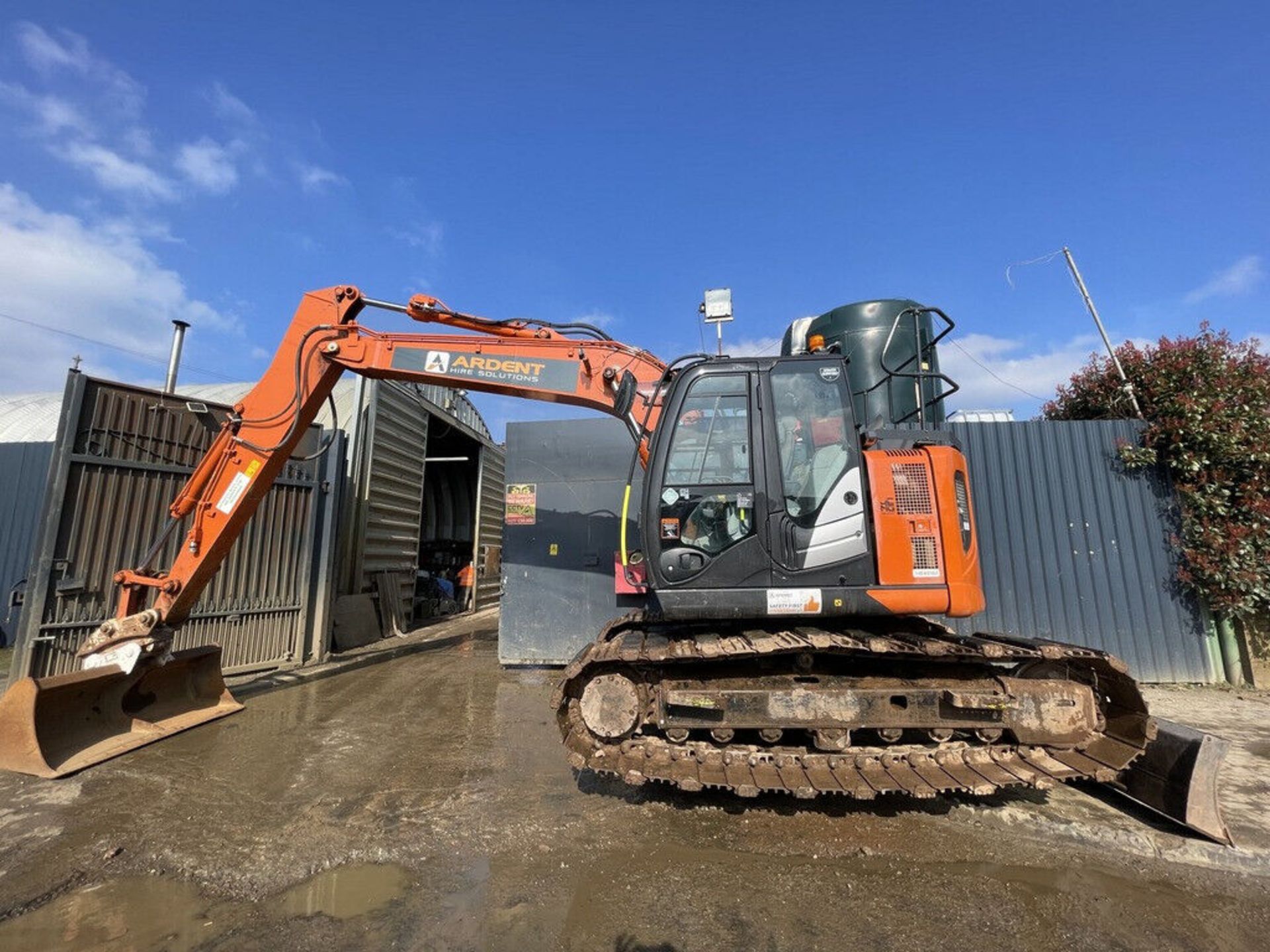 2021 TURBO POWER: FULL CAB WITH ISUZU DIESEL - Image 4 of 12