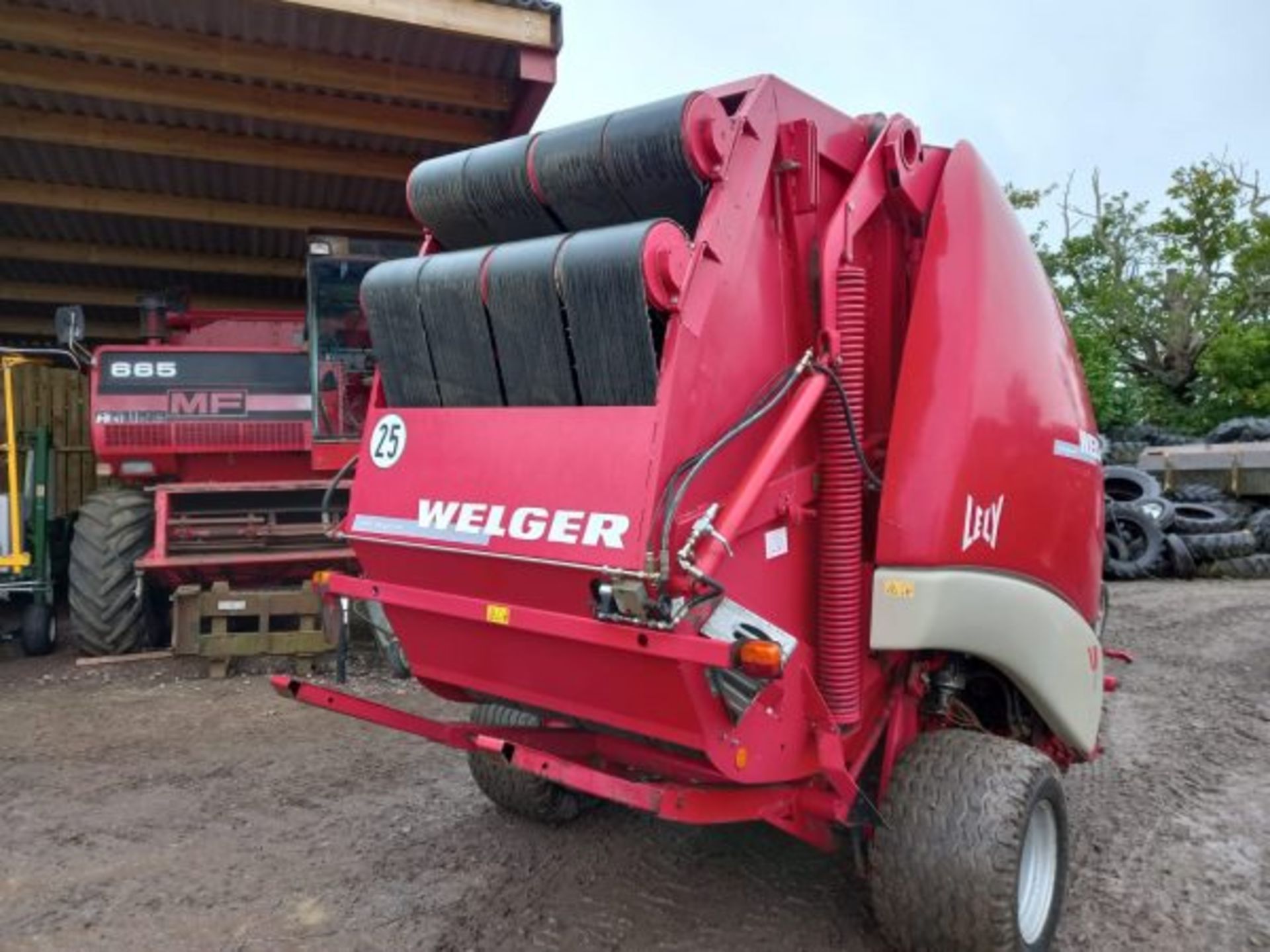 WELGER RP535 ROUND BALER