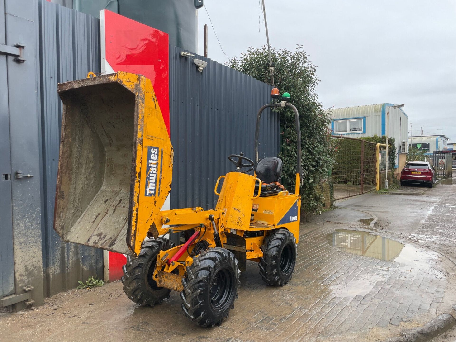 2016 THWAITES 1 TONNE DUMPER: ROBUST PERFORMANCE AND LOW HOURS - Bild 5 aus 8