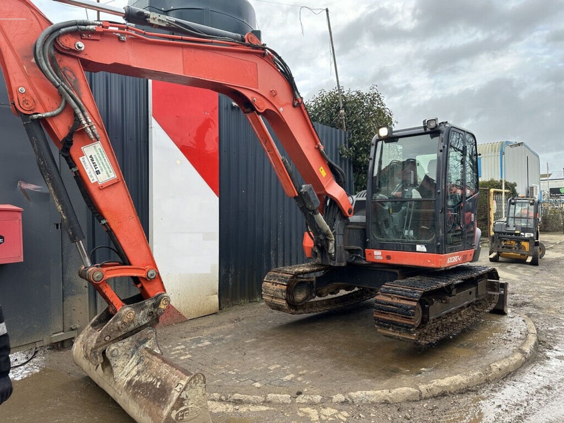 POWERFUL AND READY: 2016 KUBOTA EXCAVATOR - FULL CAB, BLADE, PIPED - Image 11 of 11