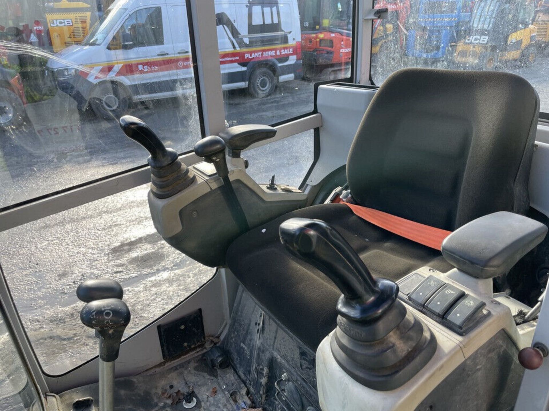 2018 WACKER NEUSON ET16 MINI EXCAVATOR - Image 6 of 9