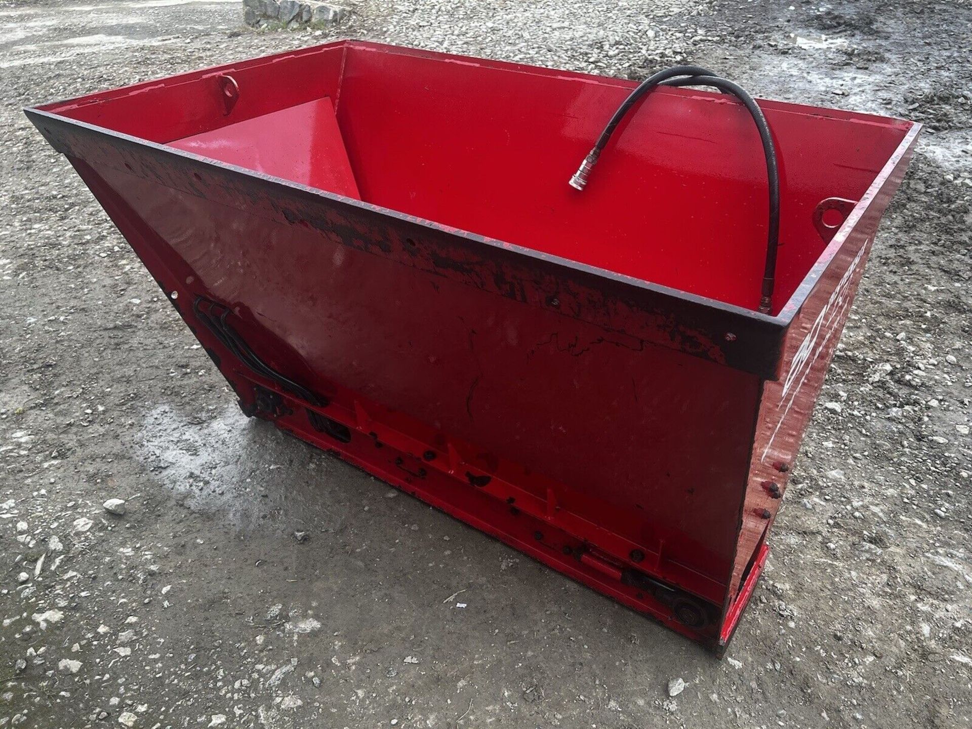 2012 AG150 DISPENSER BUCKET - Bild 3 aus 10