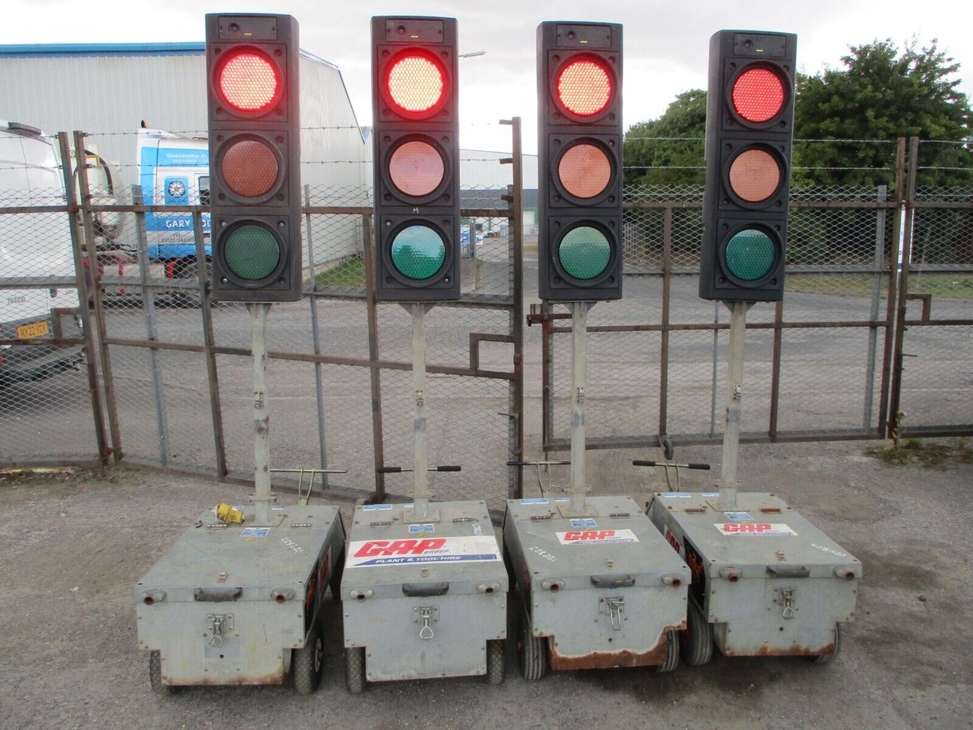 PIKE 4 WAY TRAFFIC LIGHTS XL2 CONTROLLERS - Image 3 of 4